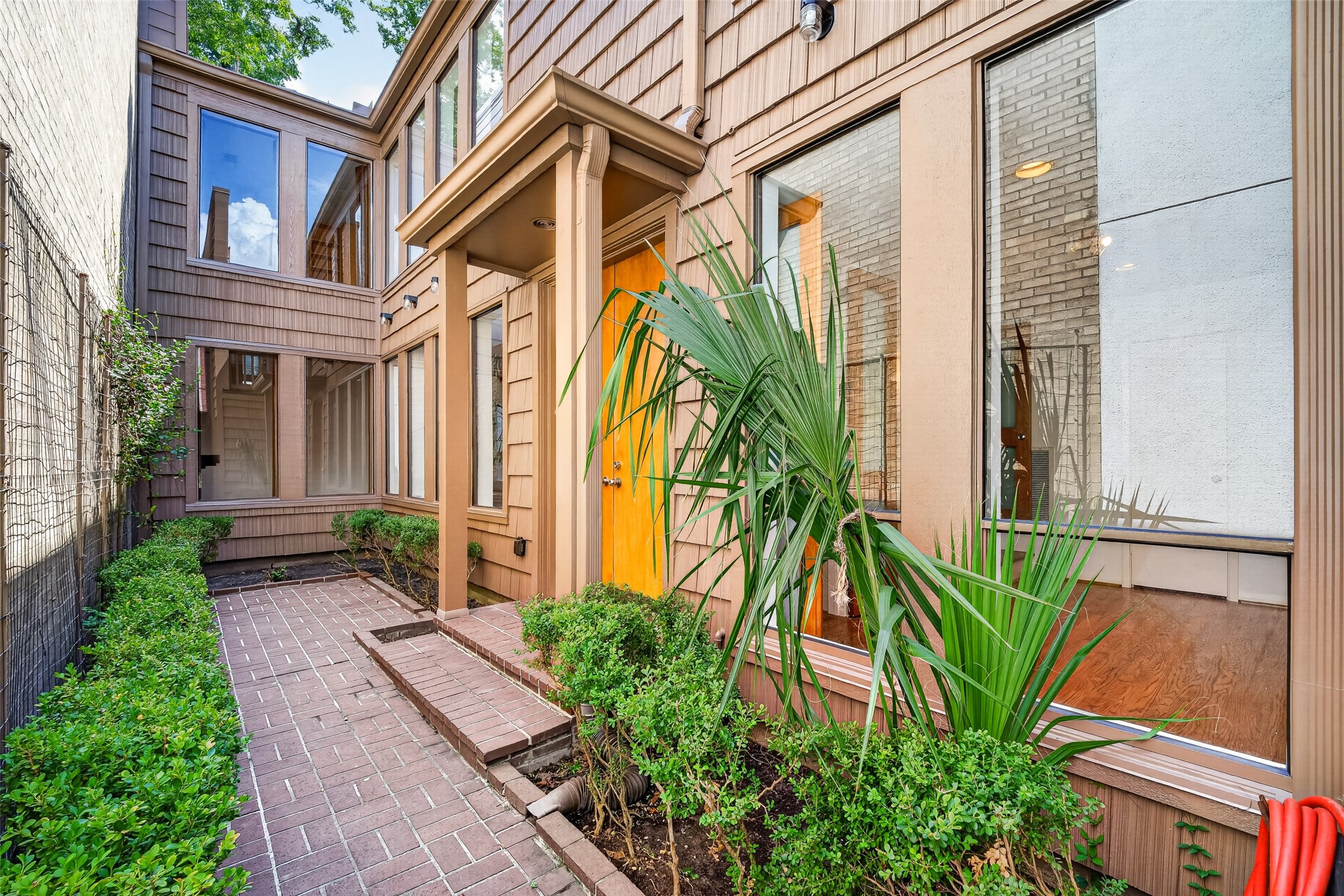 3621 Yupon Street Property Photo 17