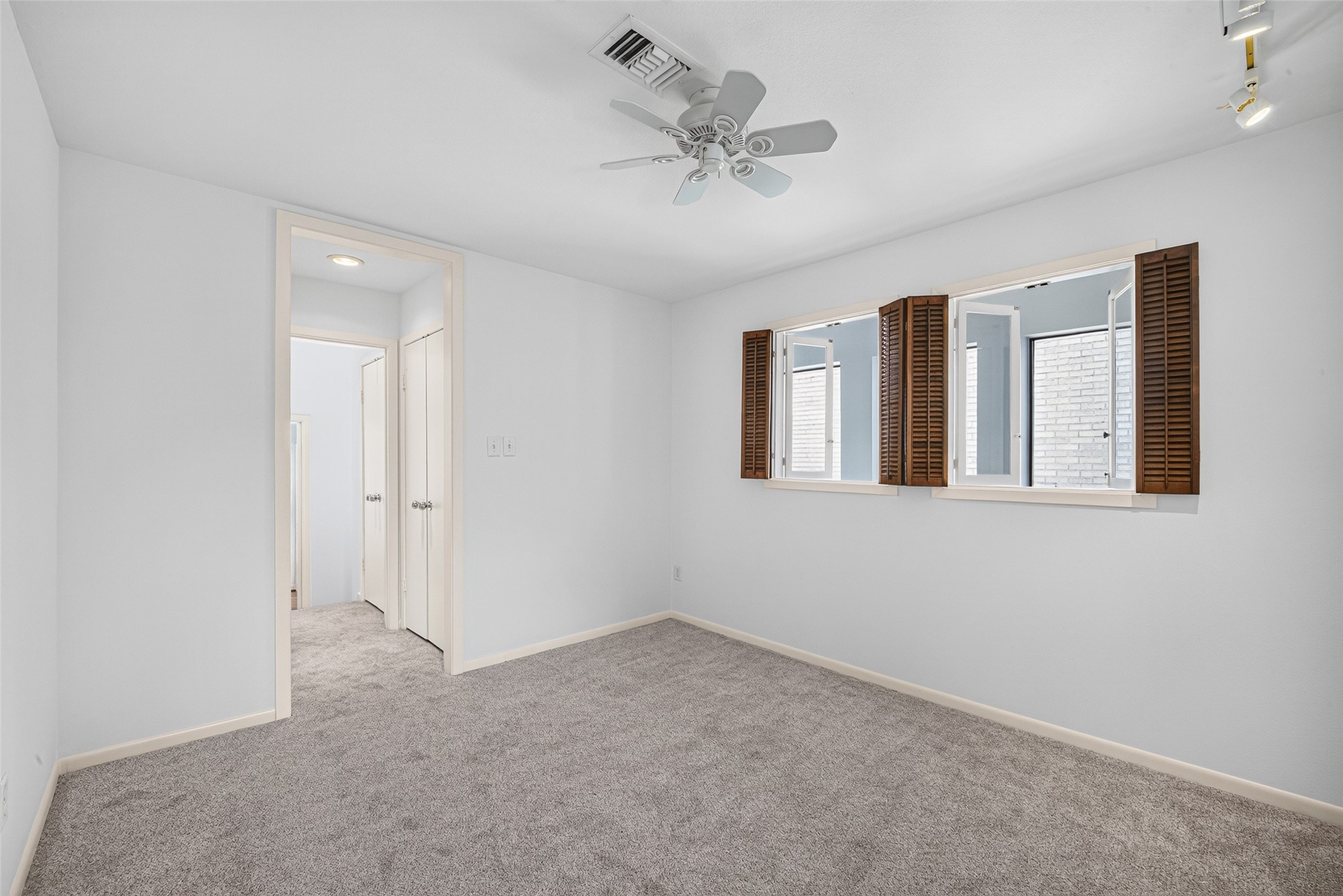 3621 Yupon Street Property Photo 28