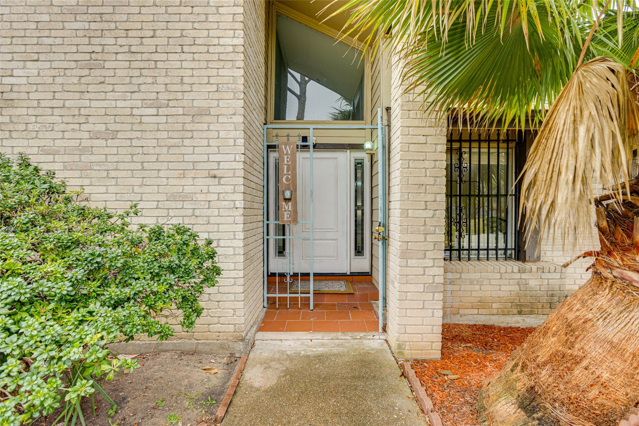 7114 S Dairy Ashford Road Property Photo 4