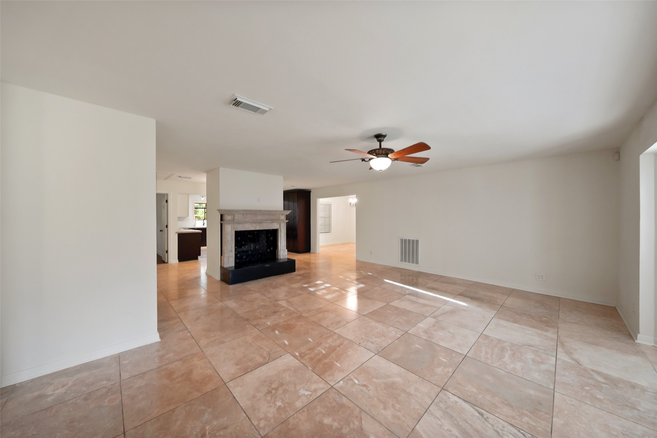 83 County Road 3189c Property Photo 10