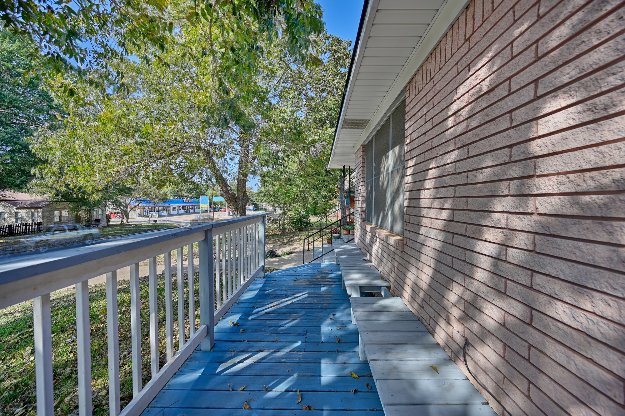 1703 S Day Street Property Photo 37
