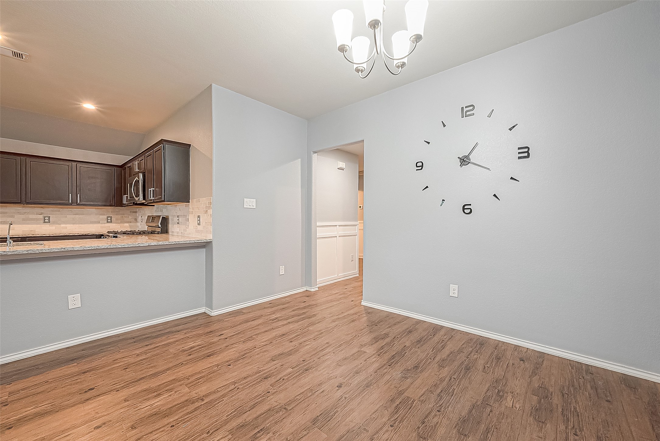 14015 Lake Crescent Drive Property Photo 7