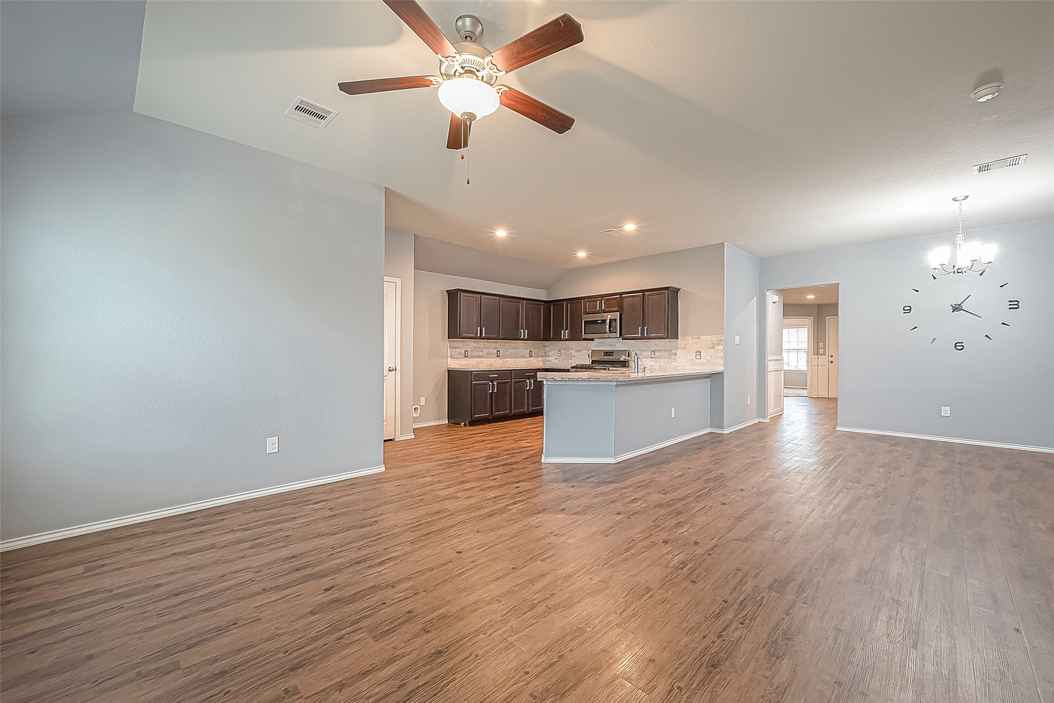 14015 Lake Crescent Drive Property Photo 11