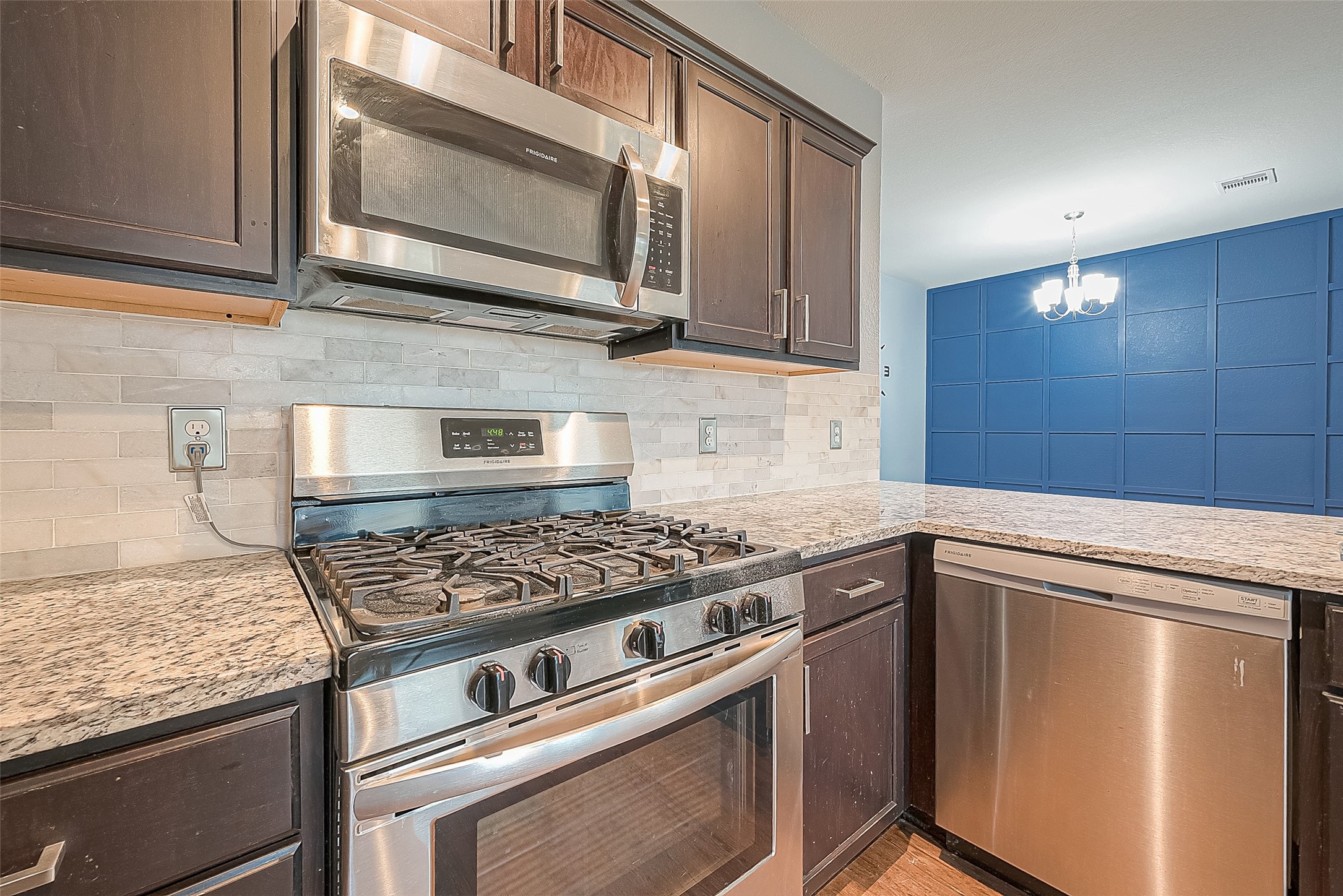 14015 Lake Crescent Drive Property Photo 16