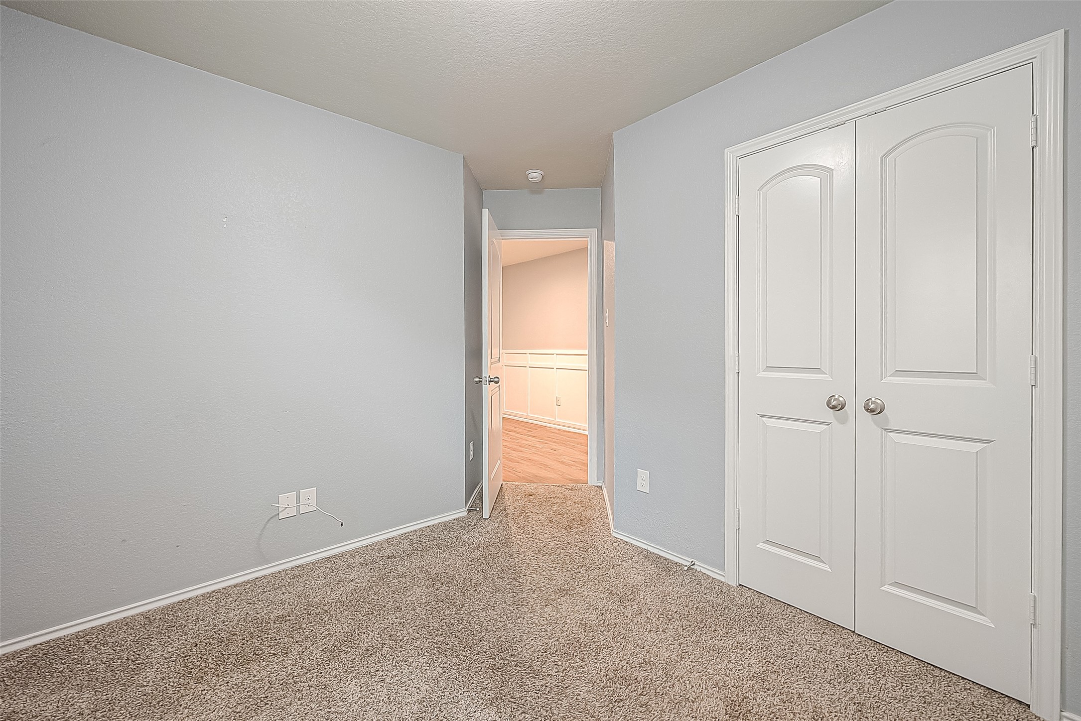 14015 Lake Crescent Drive Property Photo 25