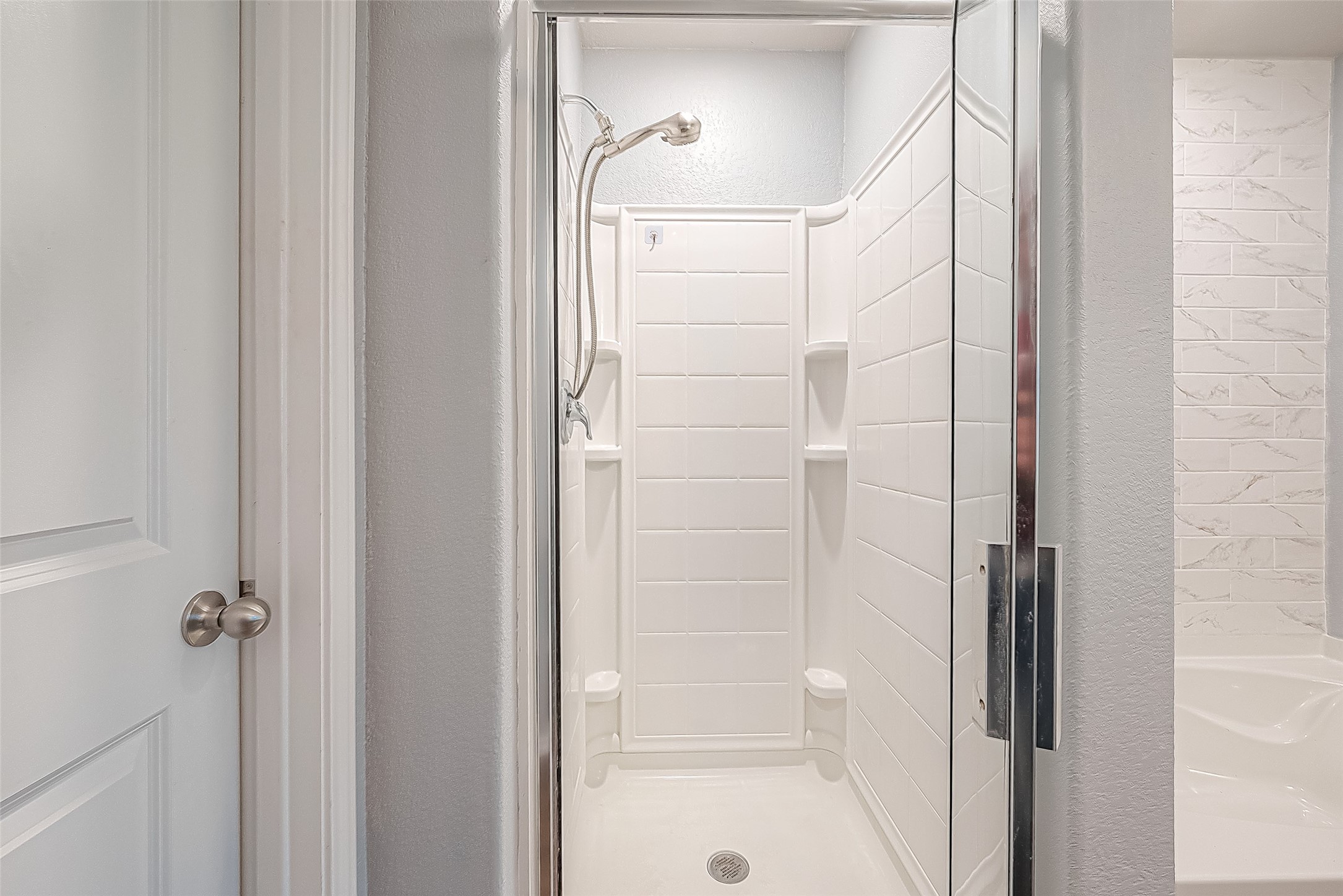 14015 Lake Crescent Drive Property Photo 35