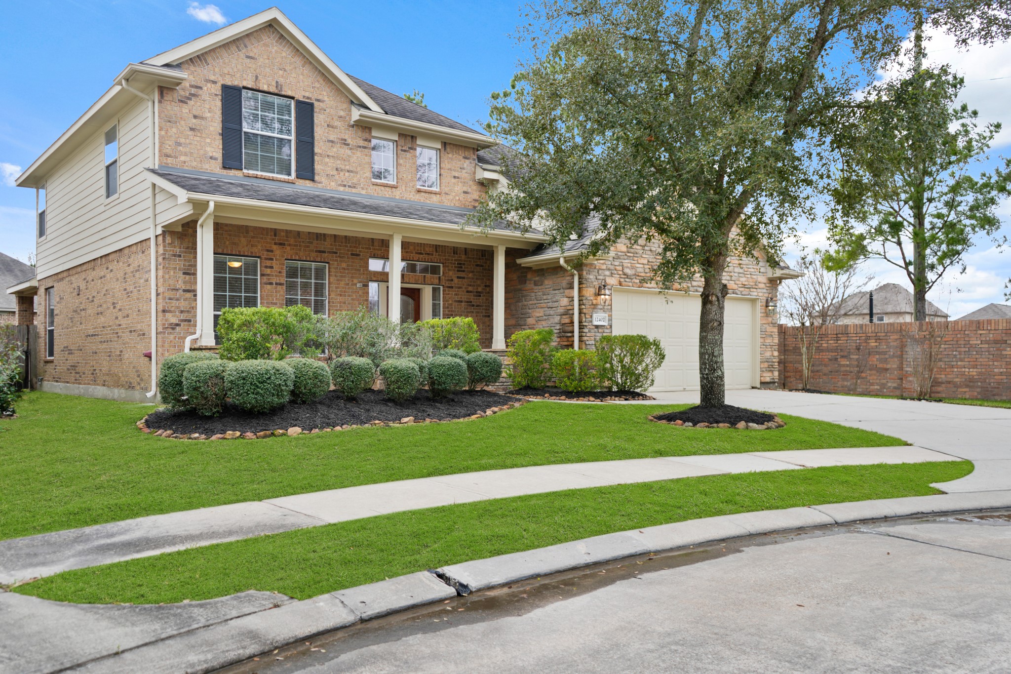 12402 Fossil Point Lane Property Photo