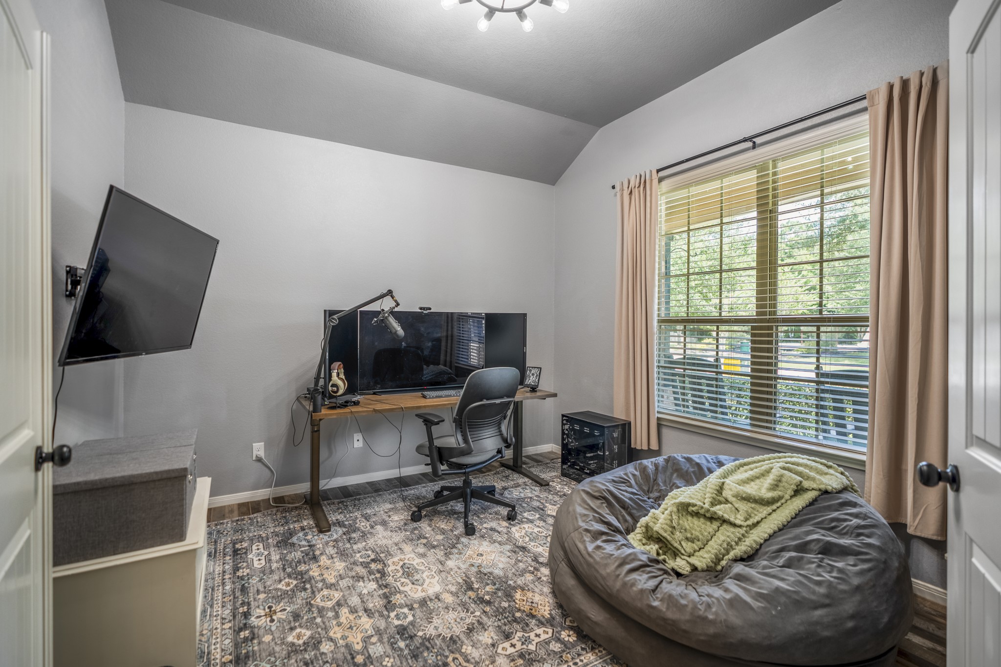 9474 E Woodmark Property Photo 7