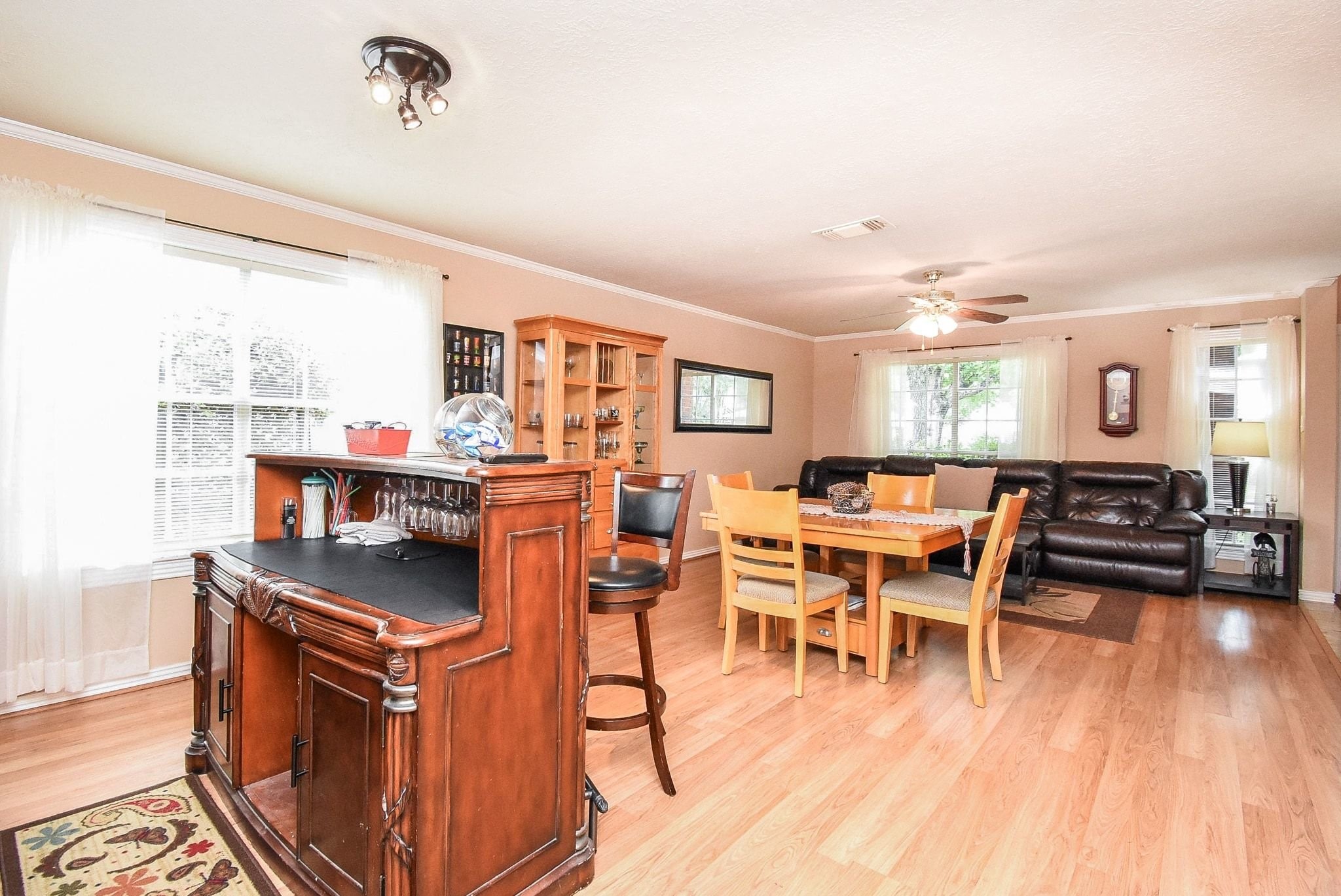 3643 Timothy Lane Property Photo 10