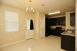 10011 Cobbs Cove Lane Property Photo 5