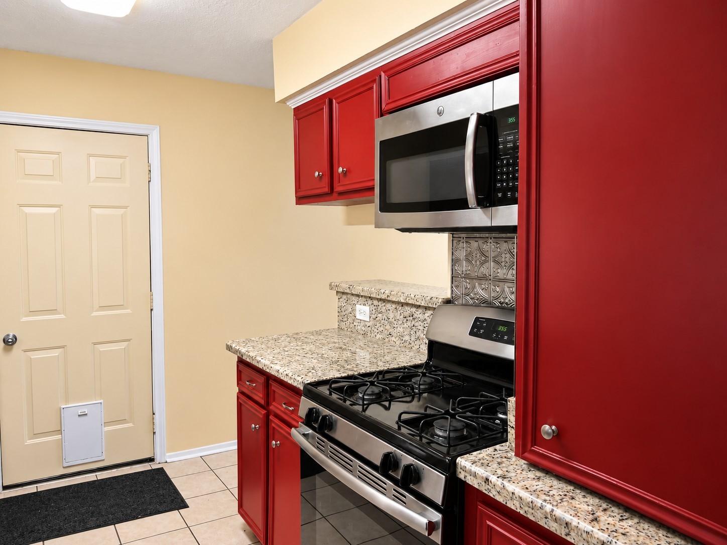 1203 W Jefferson Street Property Photo 10