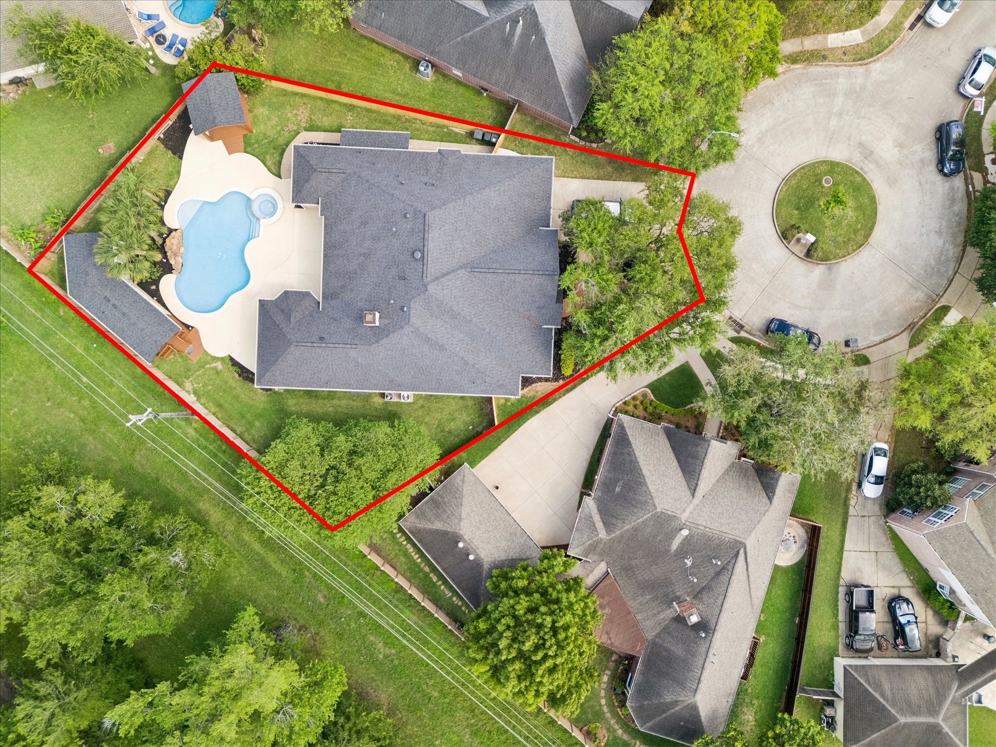 7503 Northwoods Drive Property Photo 3