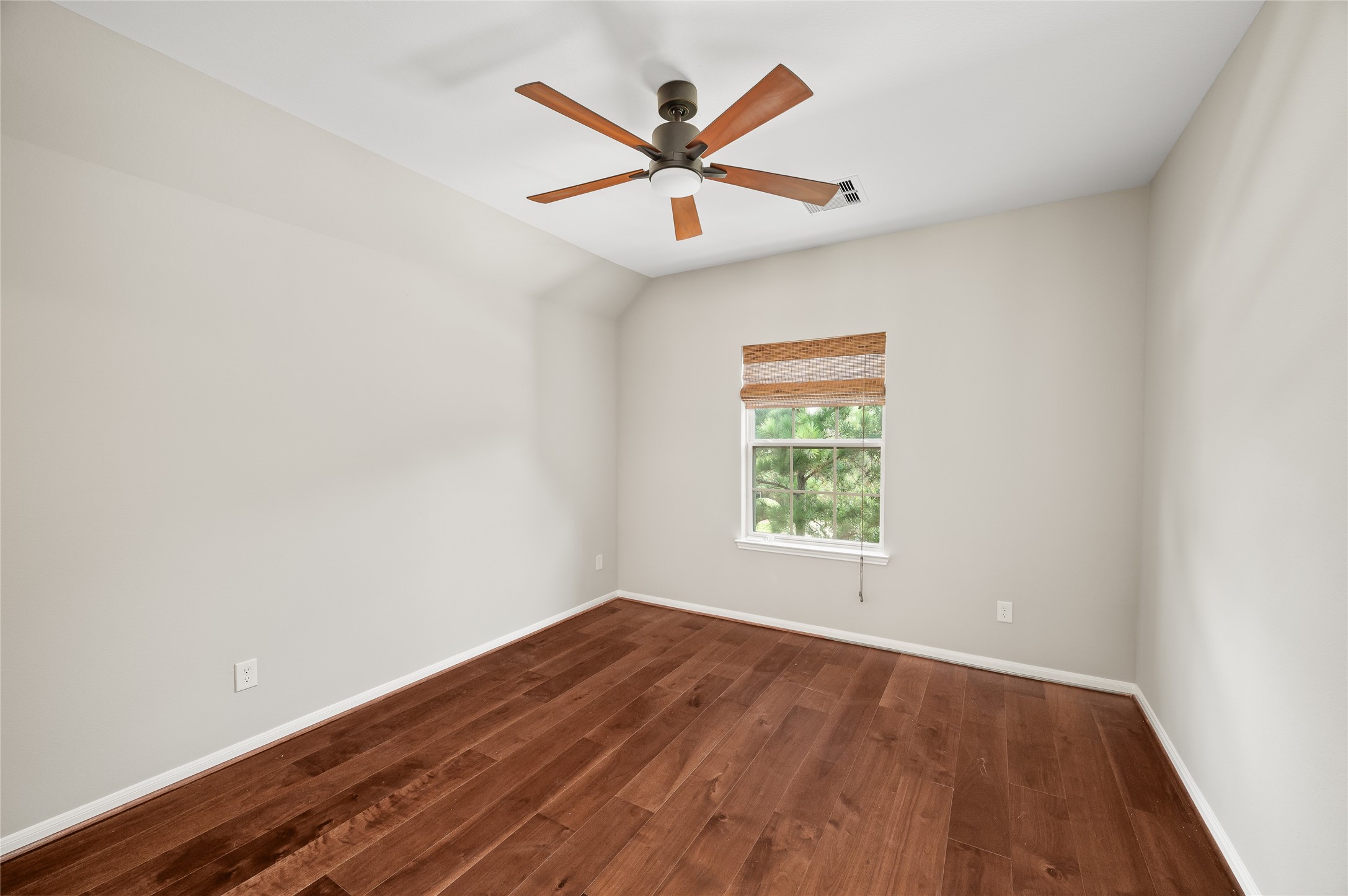 1714 Wickham Reach Drive Property Photo 29