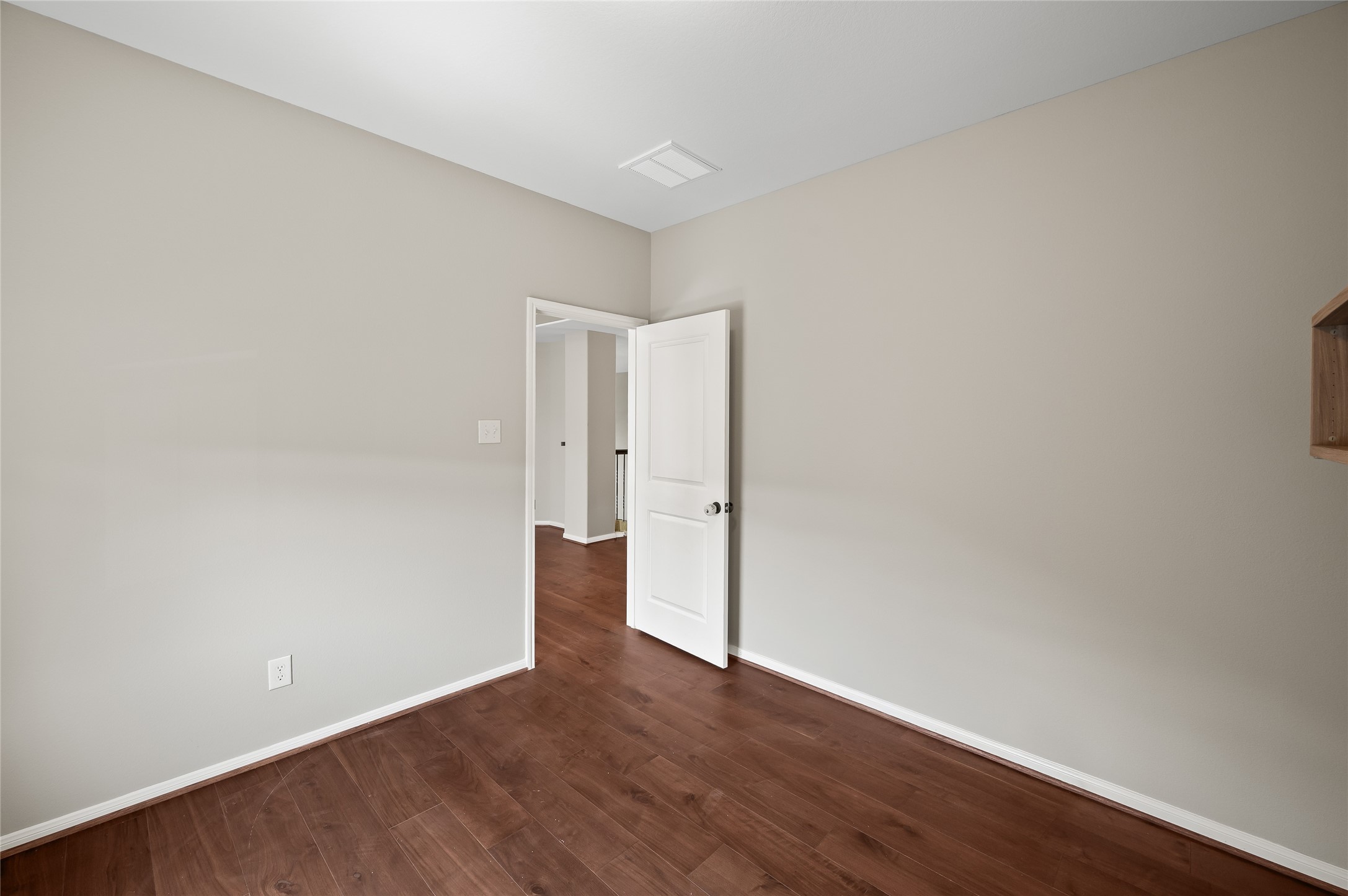 1714 Wickham Reach Drive Property Photo 39