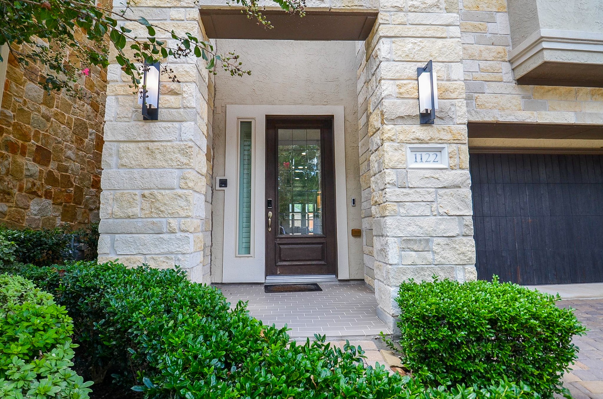 1122 Old Oyster Trail Property Photo 6