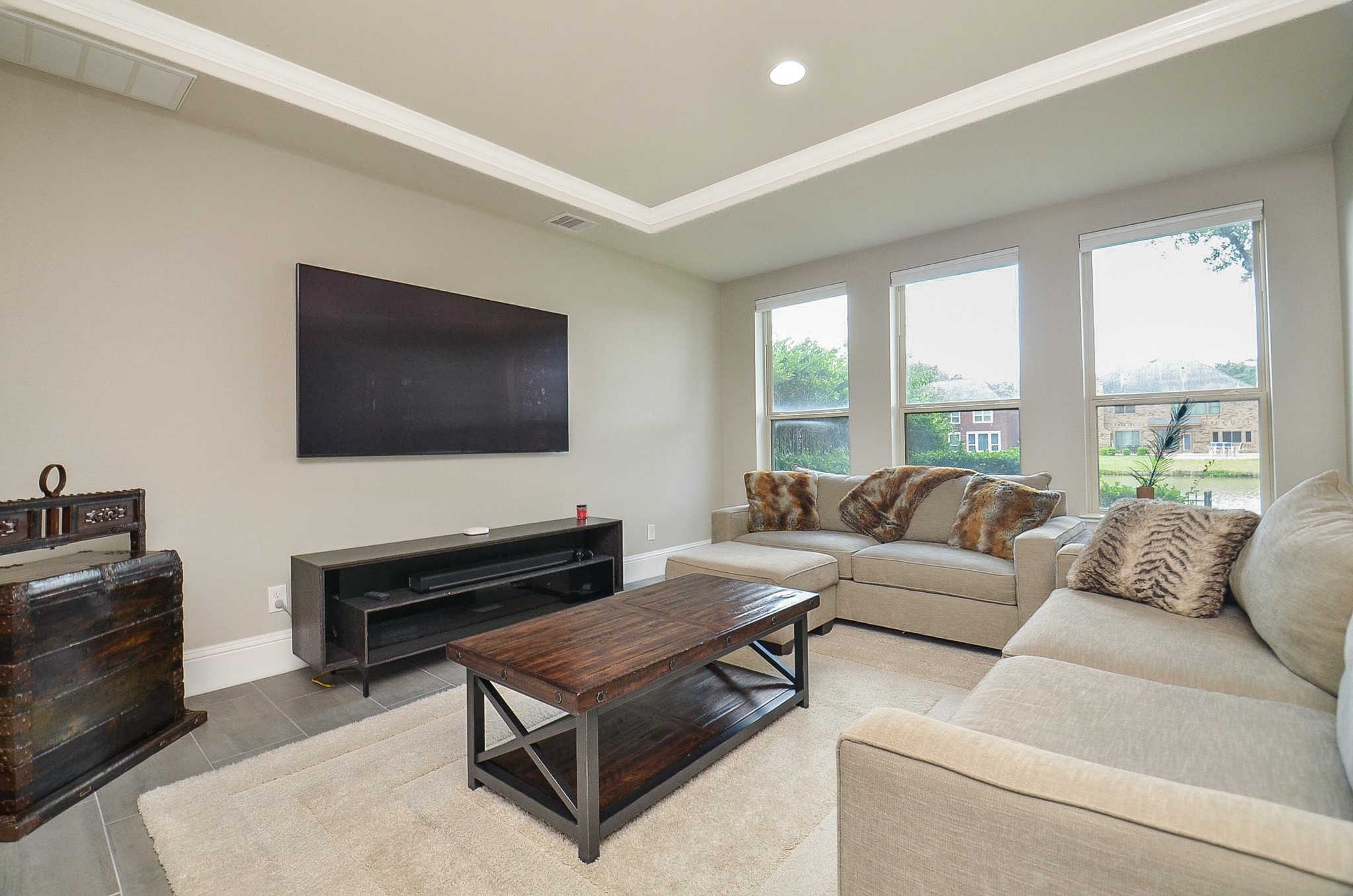 1122 Old Oyster Trail Property Photo 10