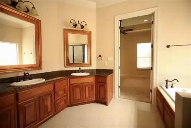 7 Stonebrook Court Property Photo 13