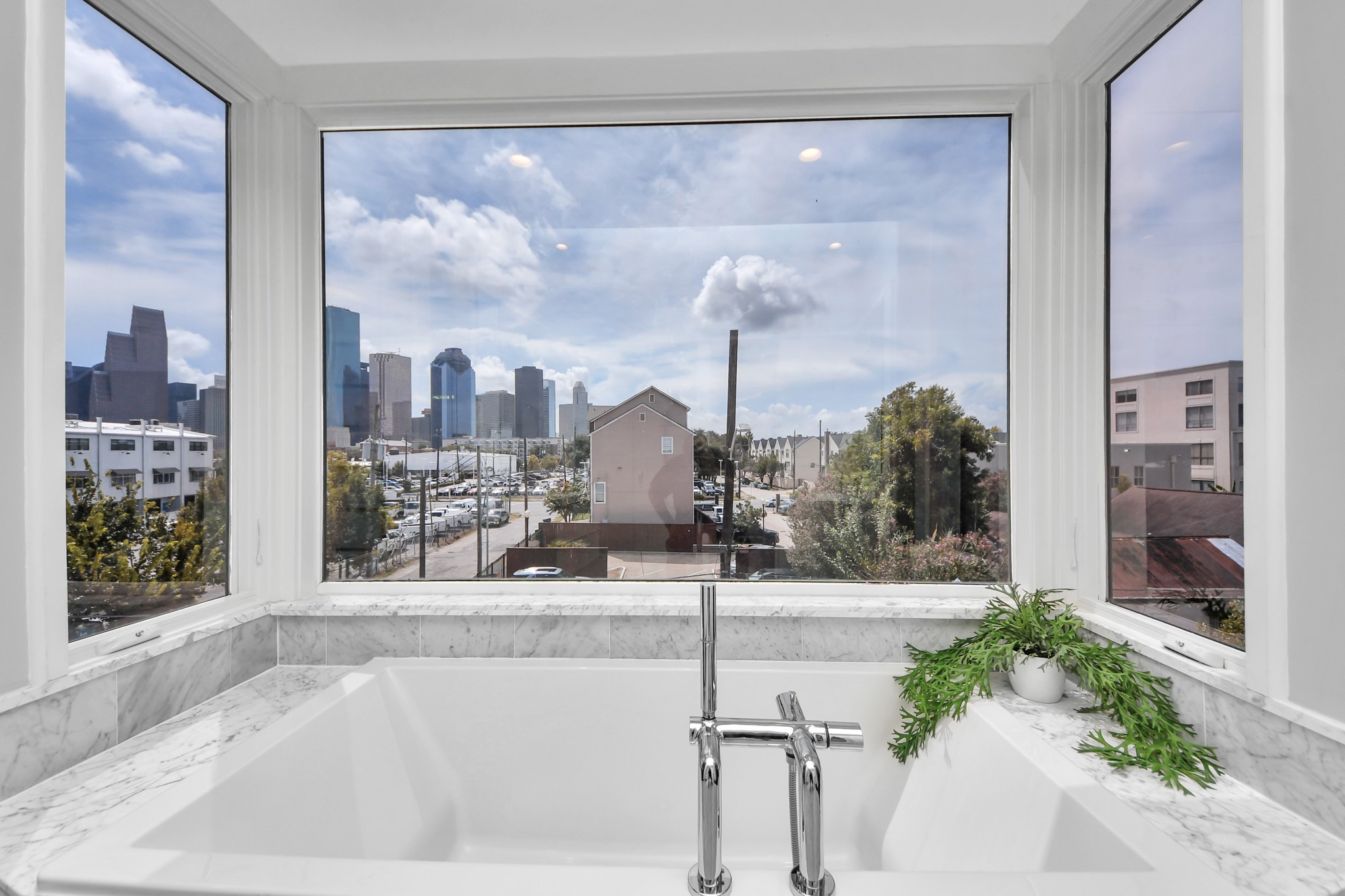 1614 Center Street Property Photo 22