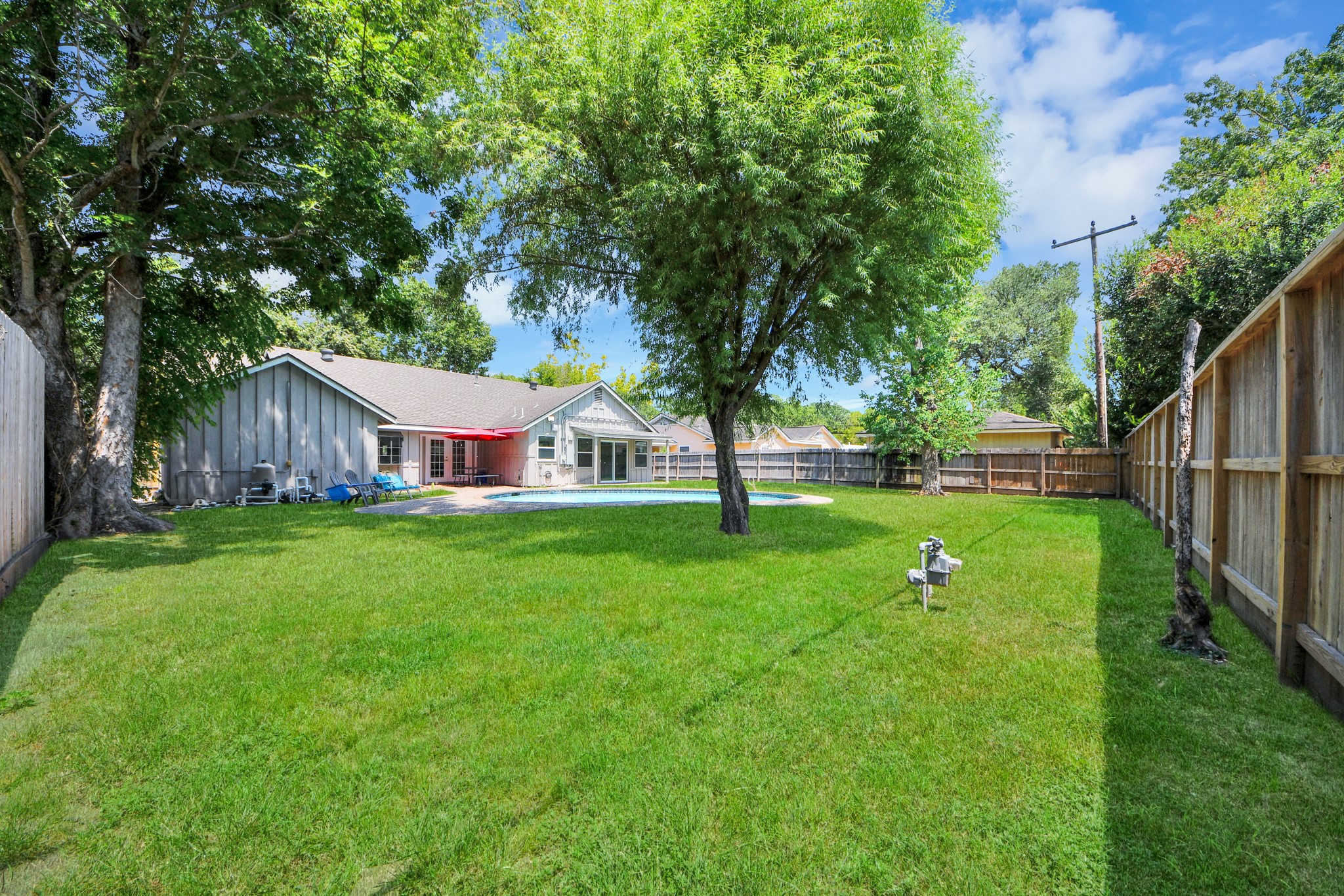 5139 Beechnut Street Property Photo 31