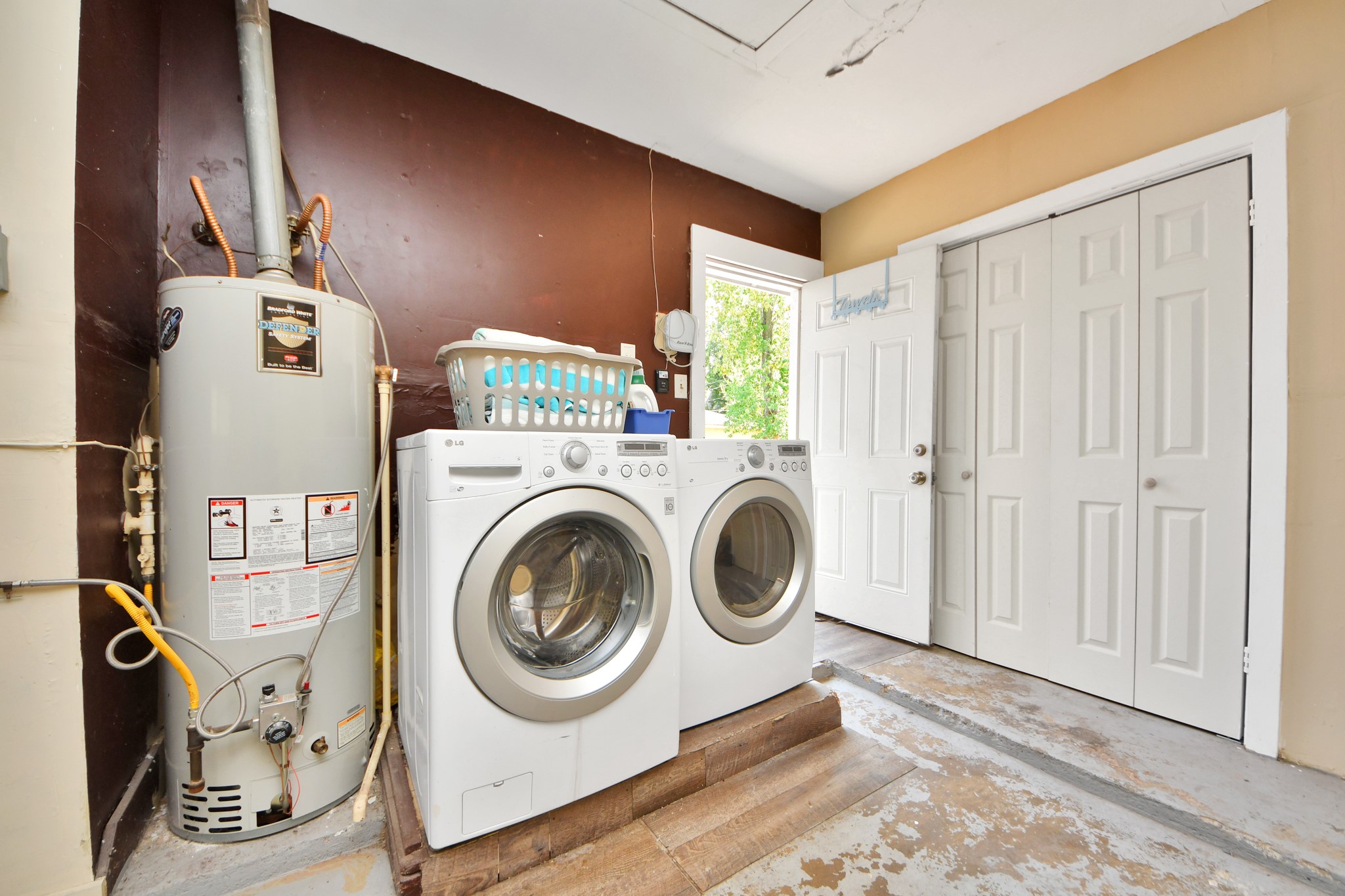 5139 Beechnut Street Property Photo 41
