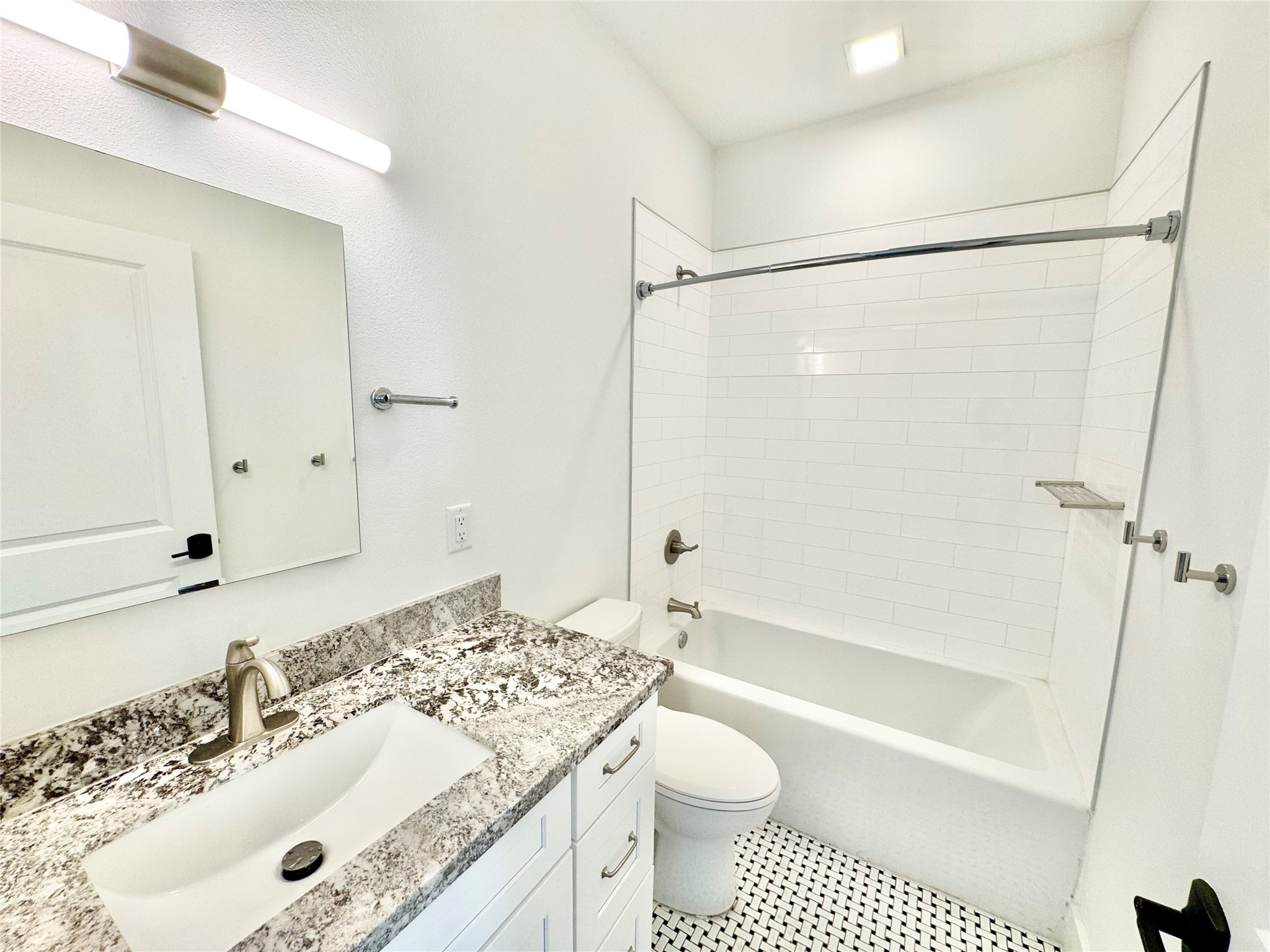 2102 Mechanic Street 104 Property Photo 14