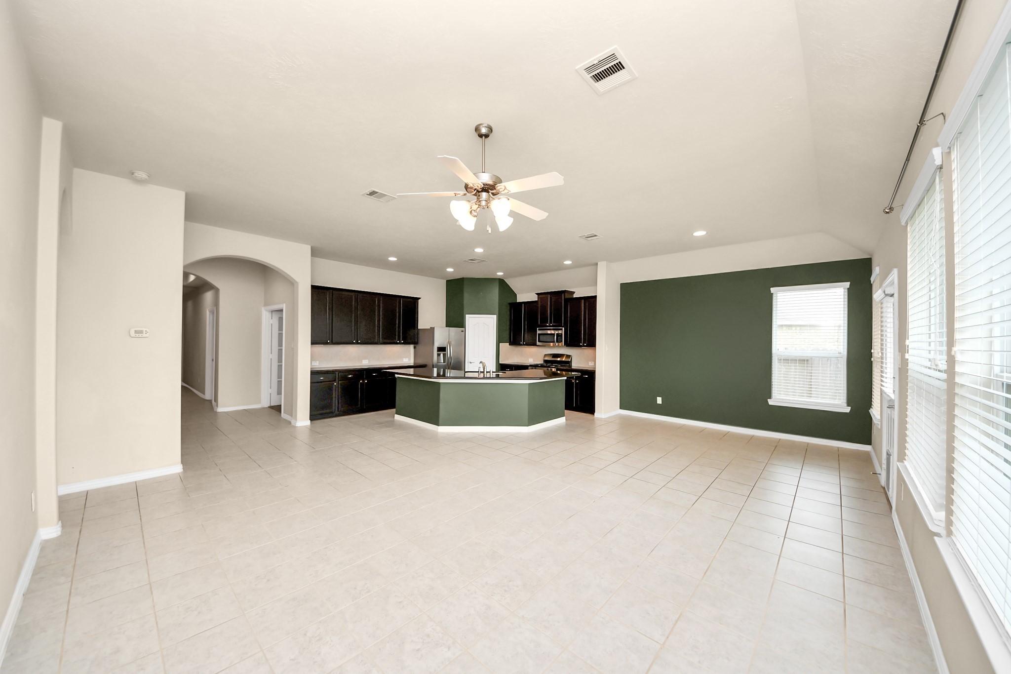3058 Winterberry Lane Property Photo 4