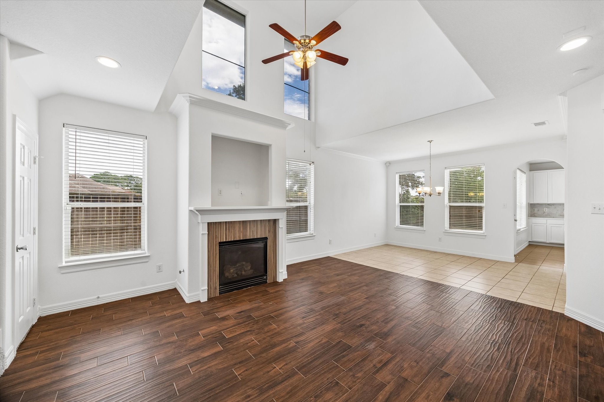 16311 N Eldridge Parkway Property Photo 1