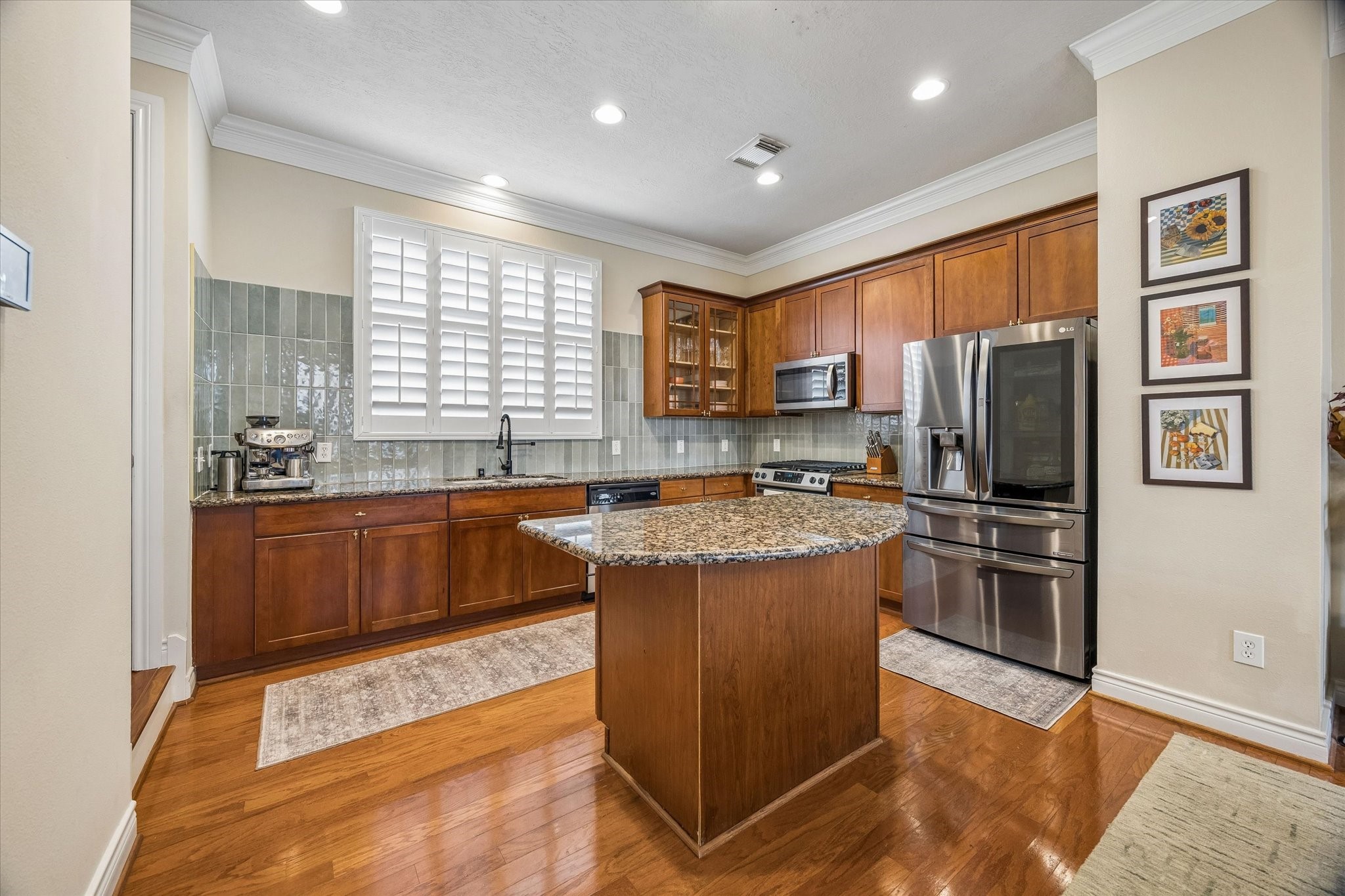 1634 W 13th Street Property Photo 4