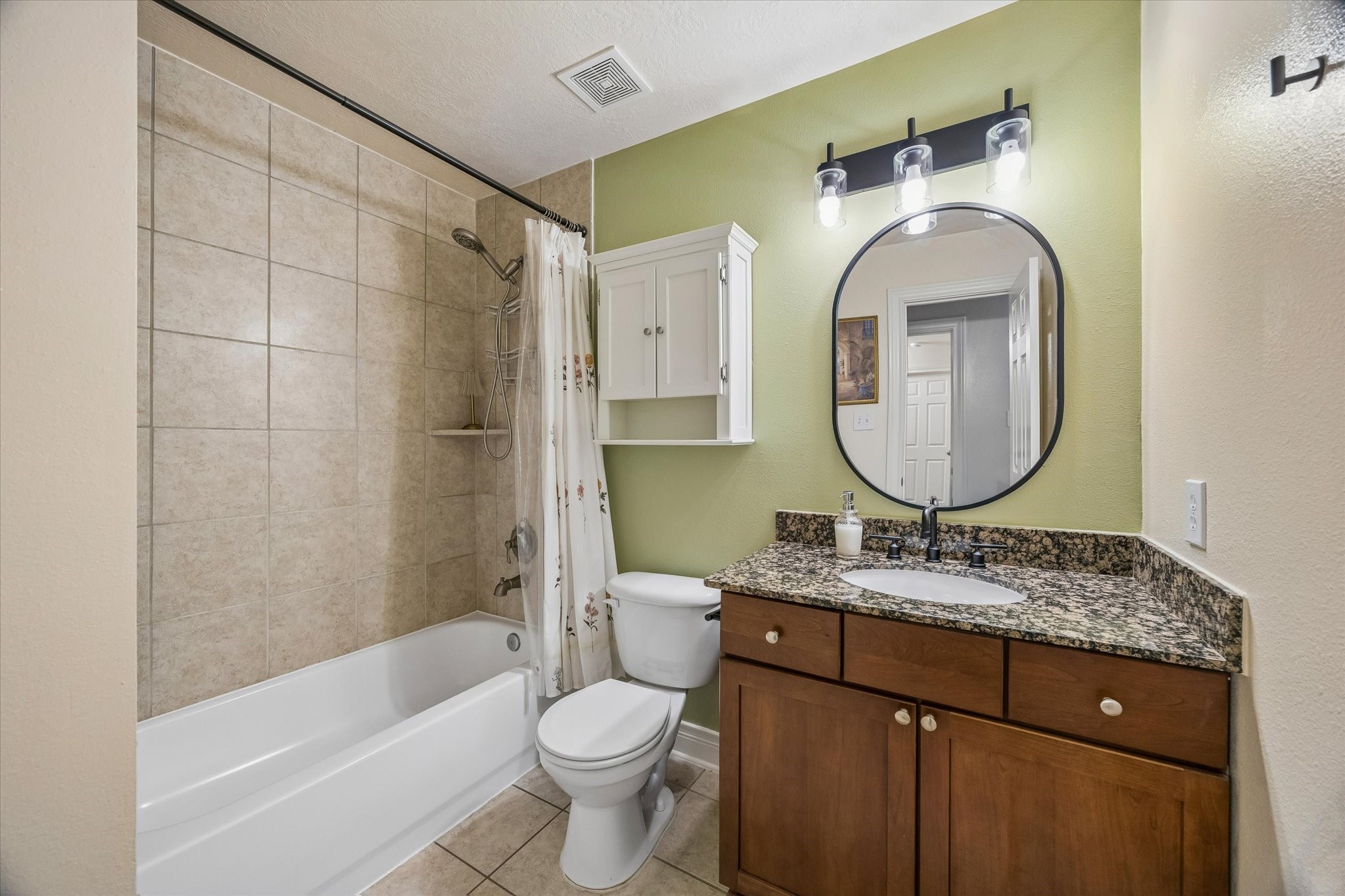 1634 W 13th Street Property Photo 8