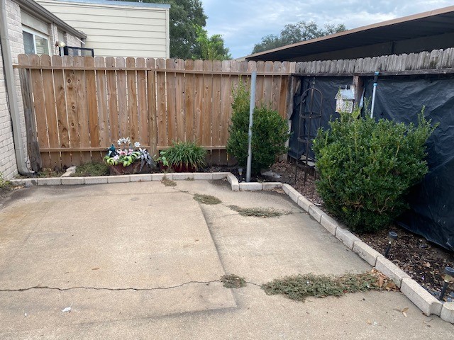 2142 Greenbriar Colony Drive Property Photo 14
