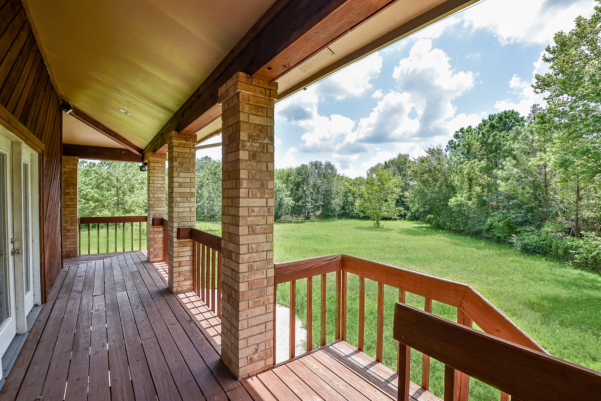 4017 Lovers Lane Property Photo 3