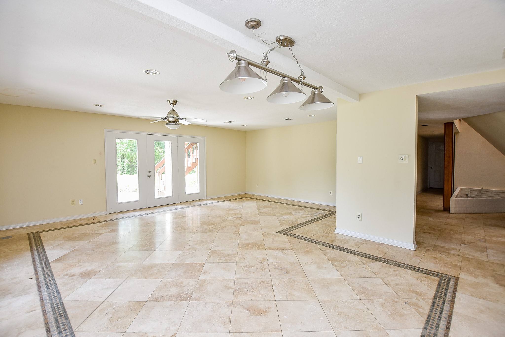4017 Lovers Lane Property Photo 18