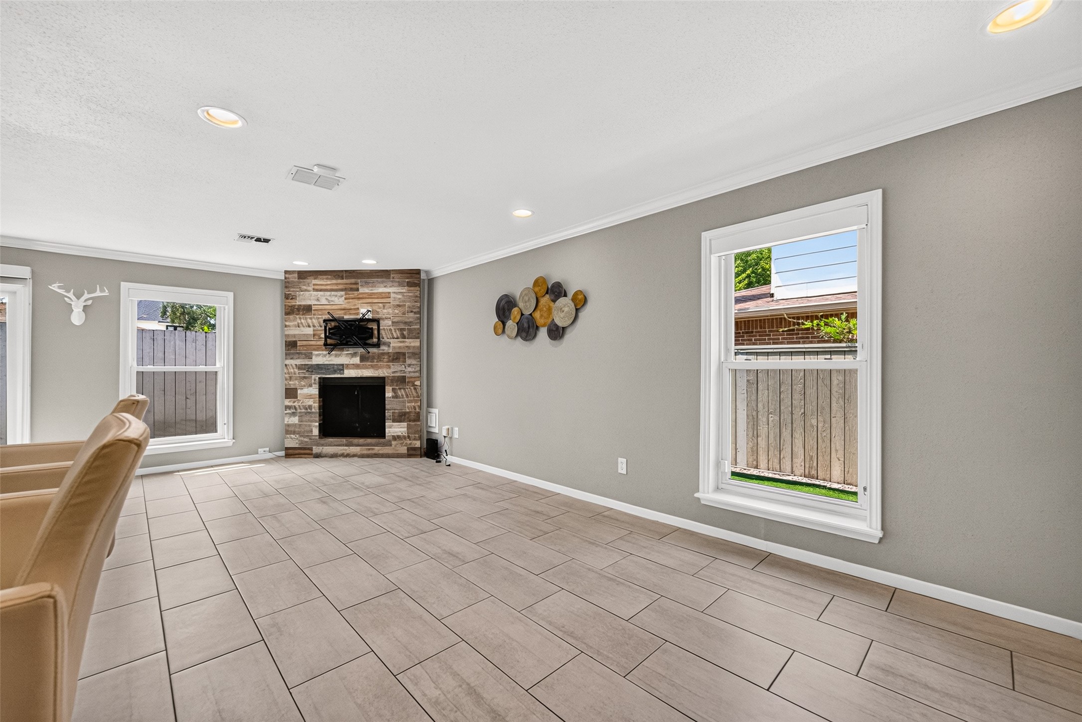 5714 Innsbruck Street Property Photo 13
