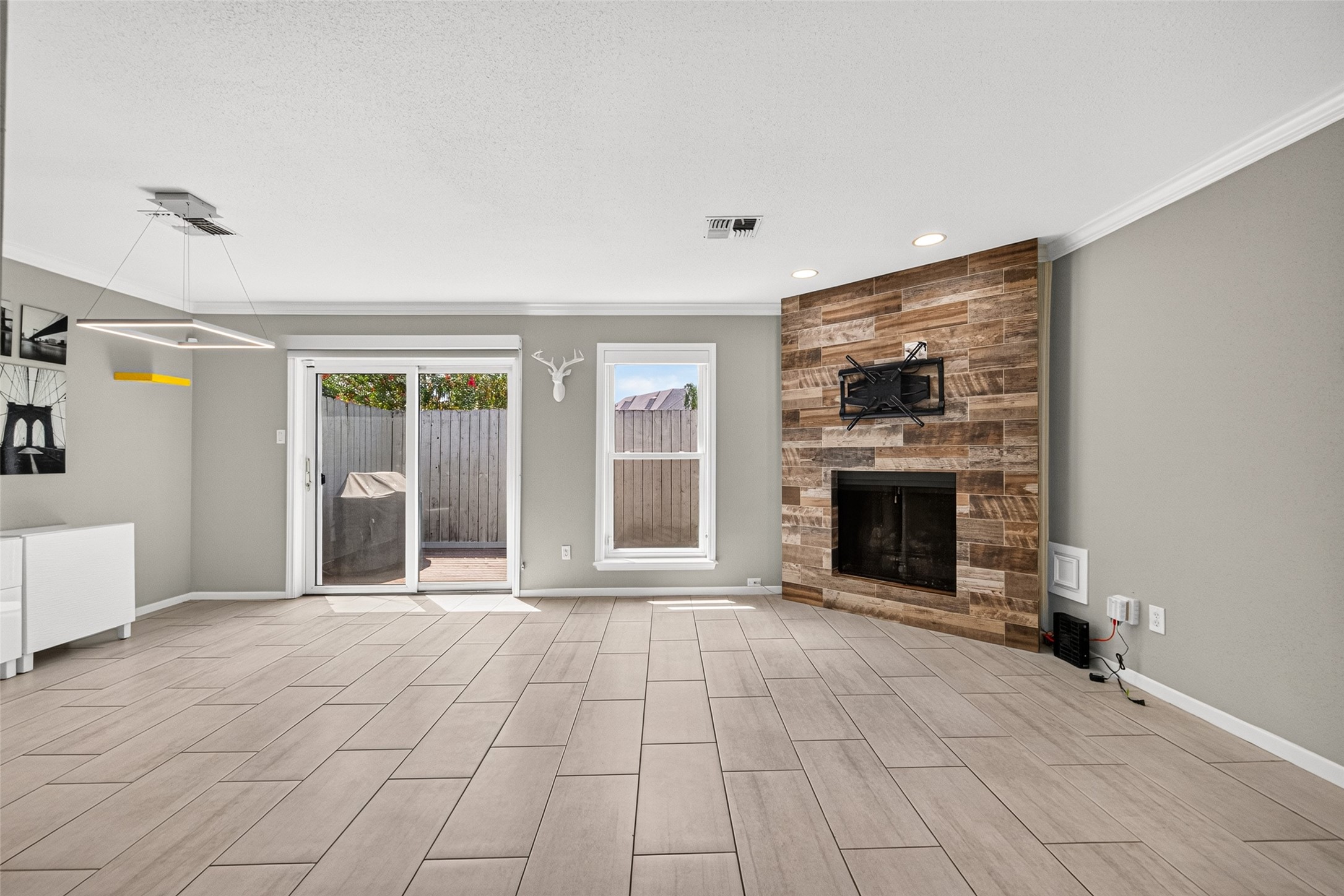 5714 Innsbruck Street Property Photo 14