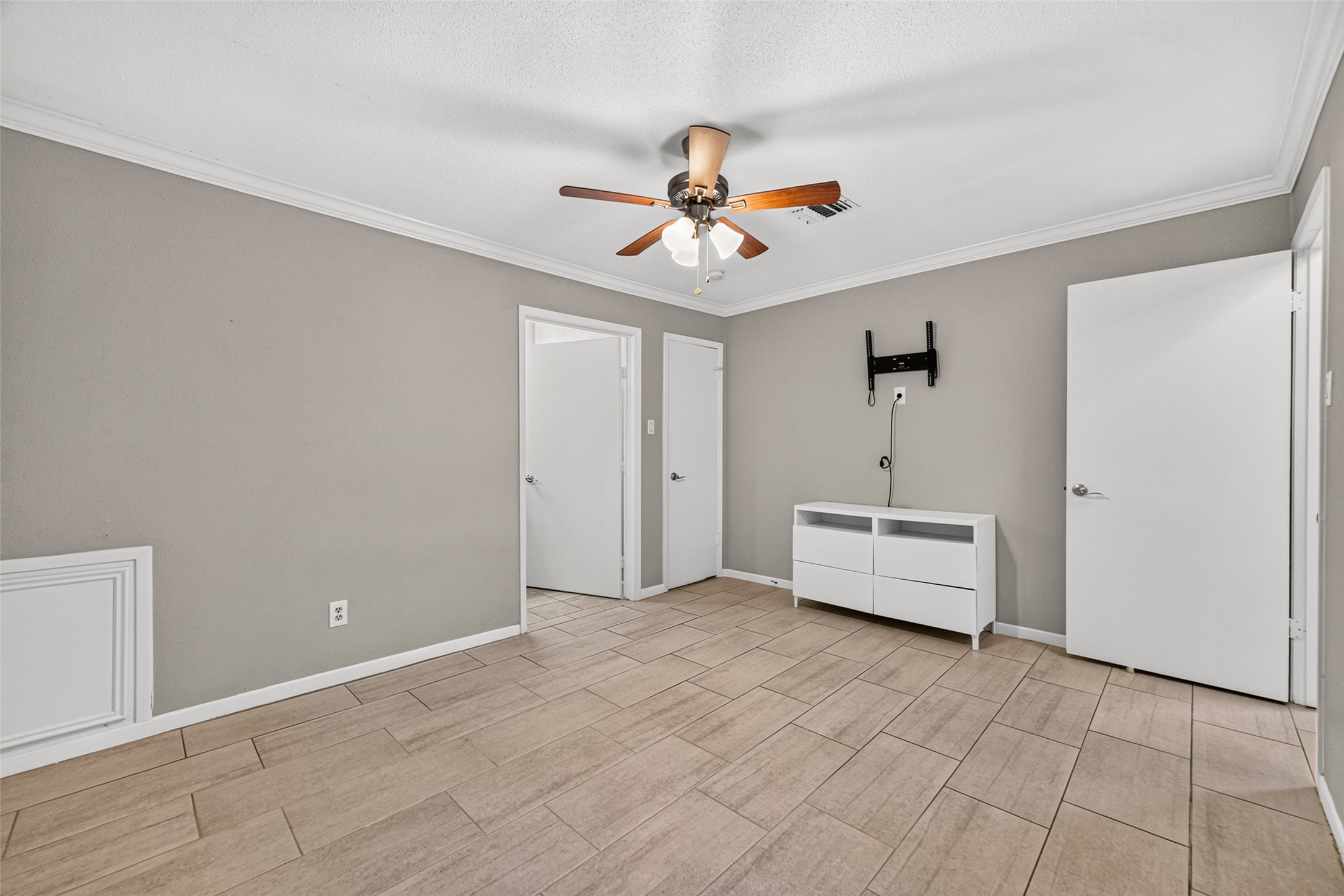 5714 Innsbruck Street Property Photo 29
