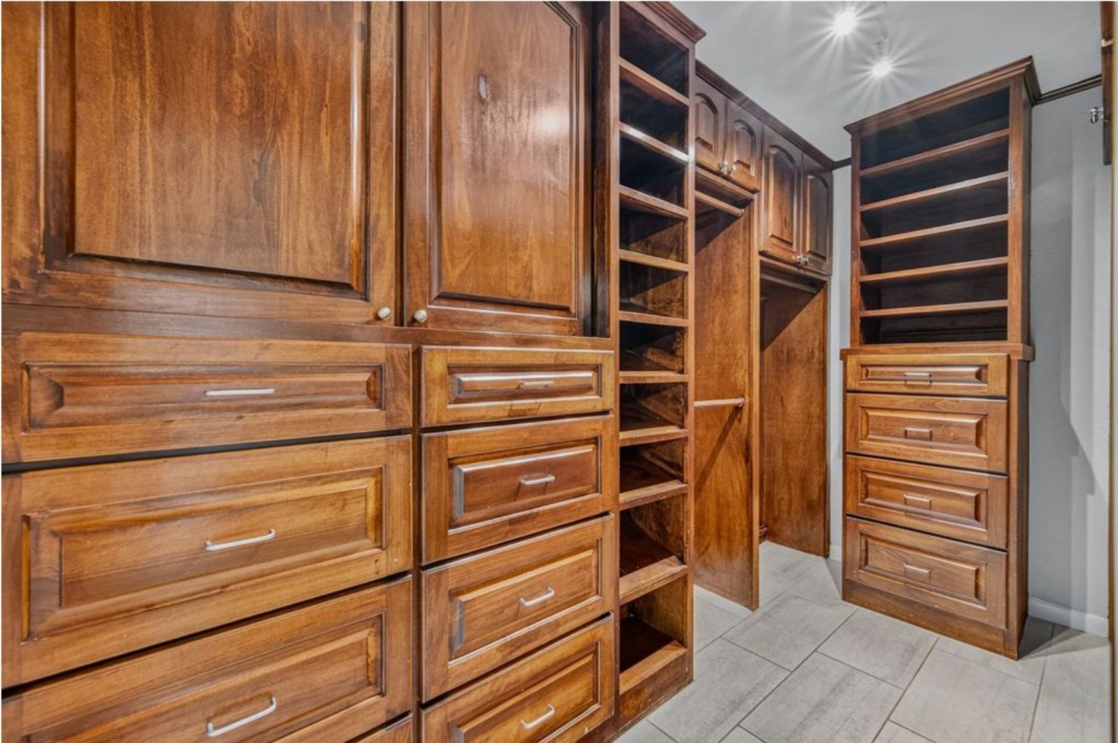 5714 Innsbruck Street Property Photo 30