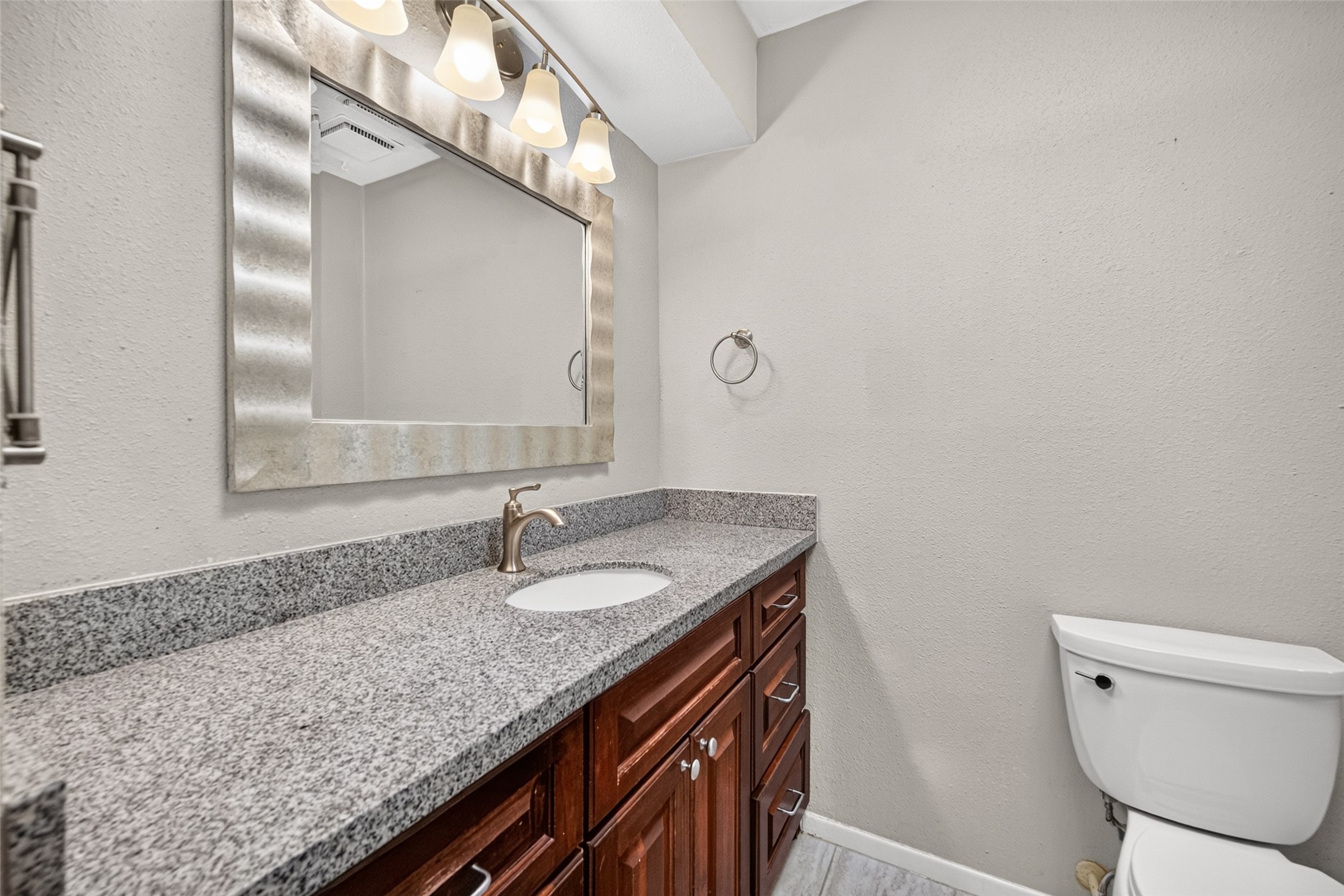 5714 Innsbruck Street Property Photo 42