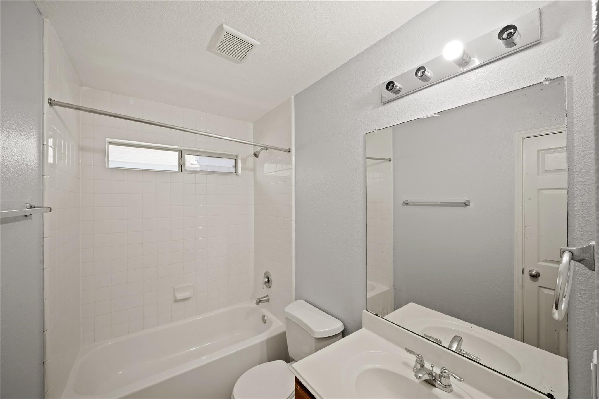 2910 Halcyon Time Trail Property Photo 7