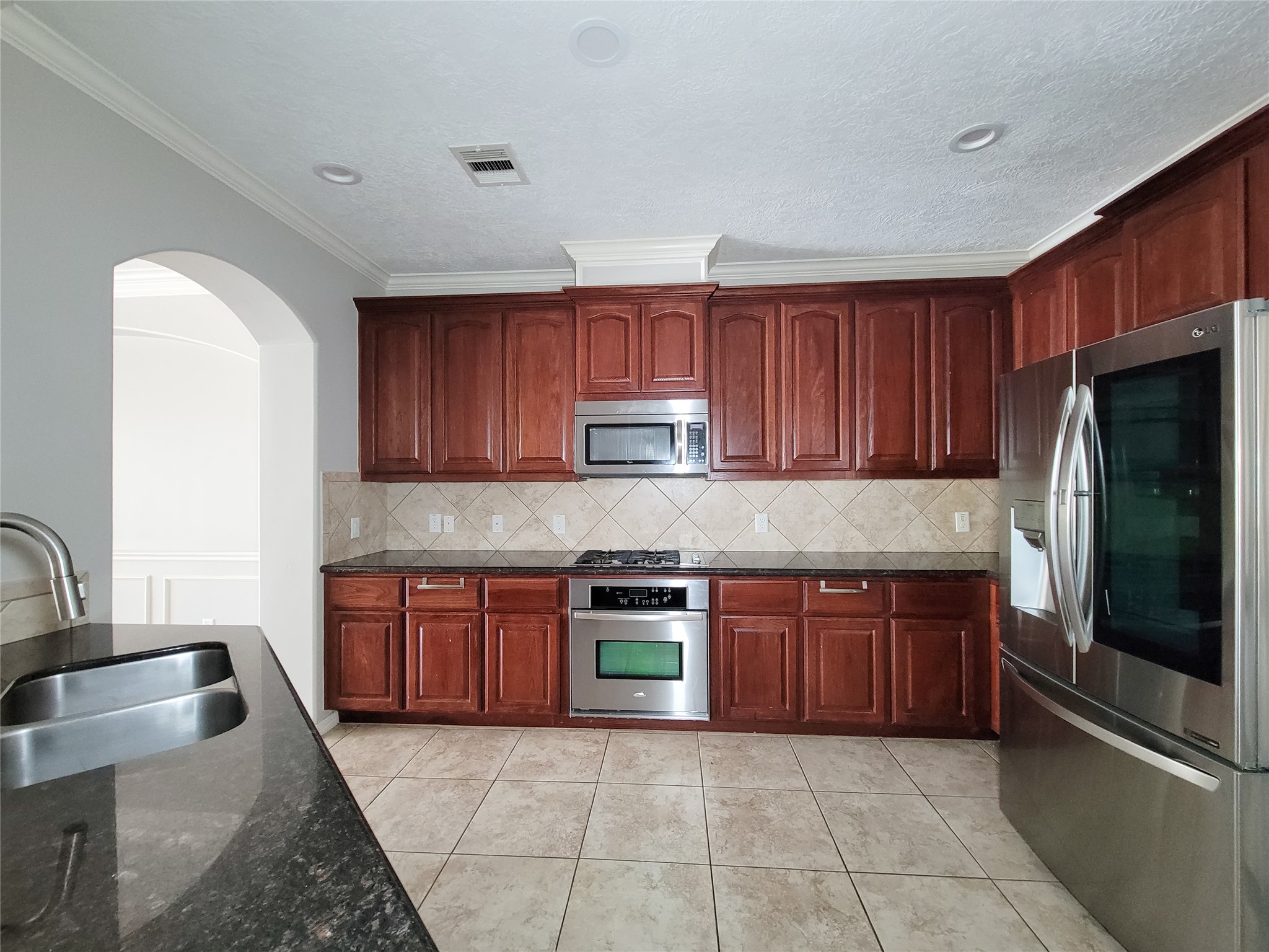 1713 W T C Jester Property Photo 6