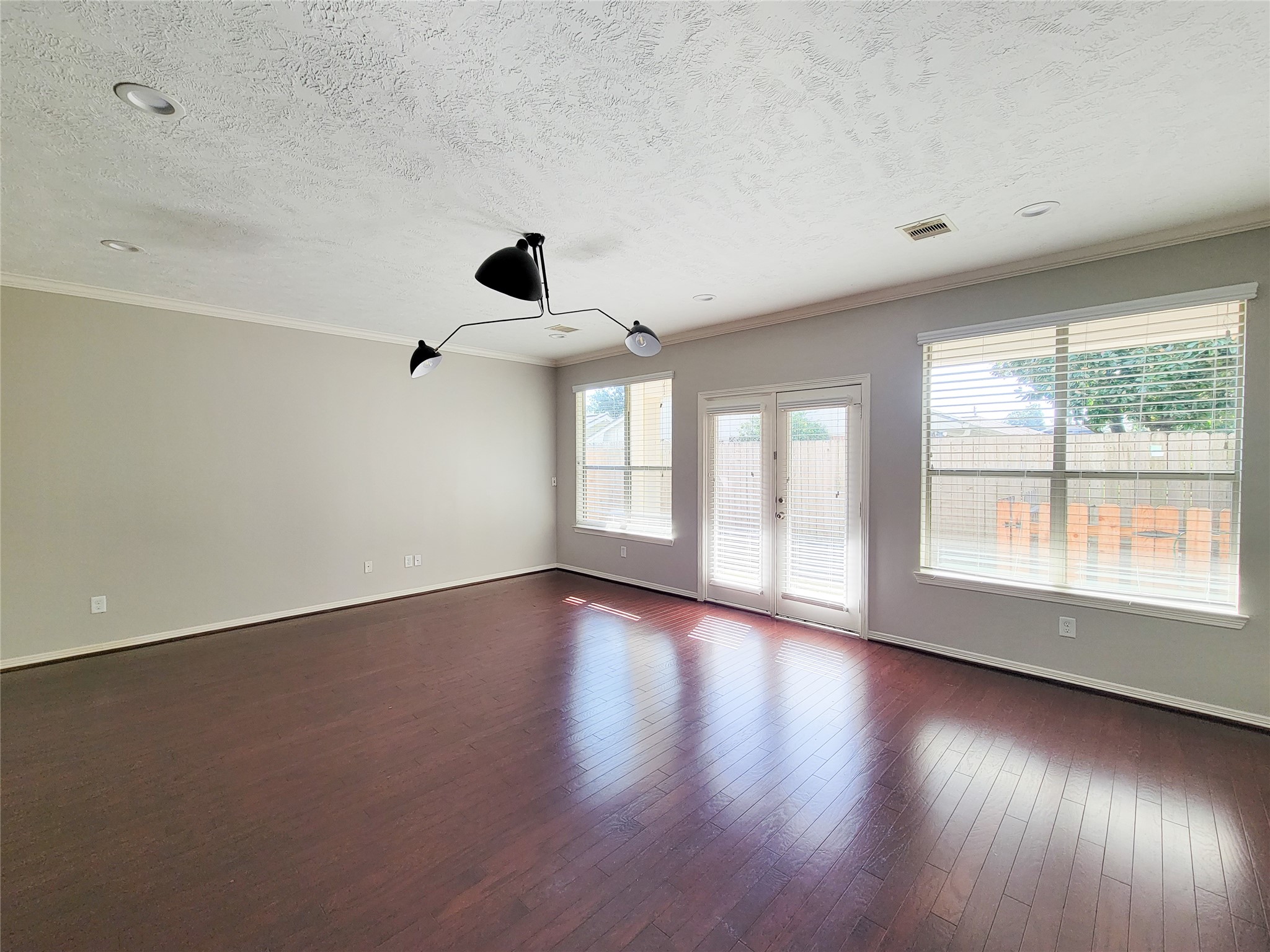 1713 W T C Jester Property Photo 17
