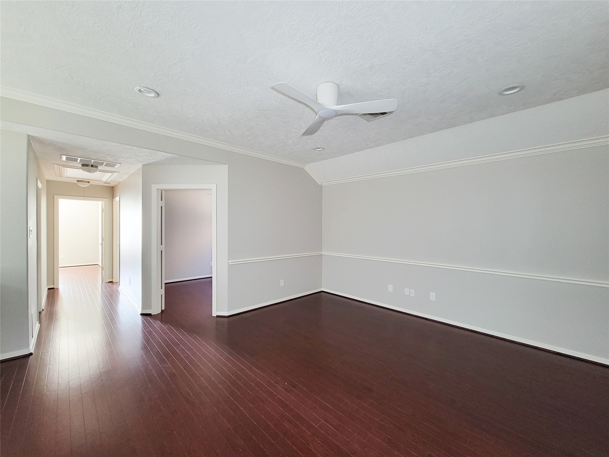 1713 W T C Jester Property Photo 23