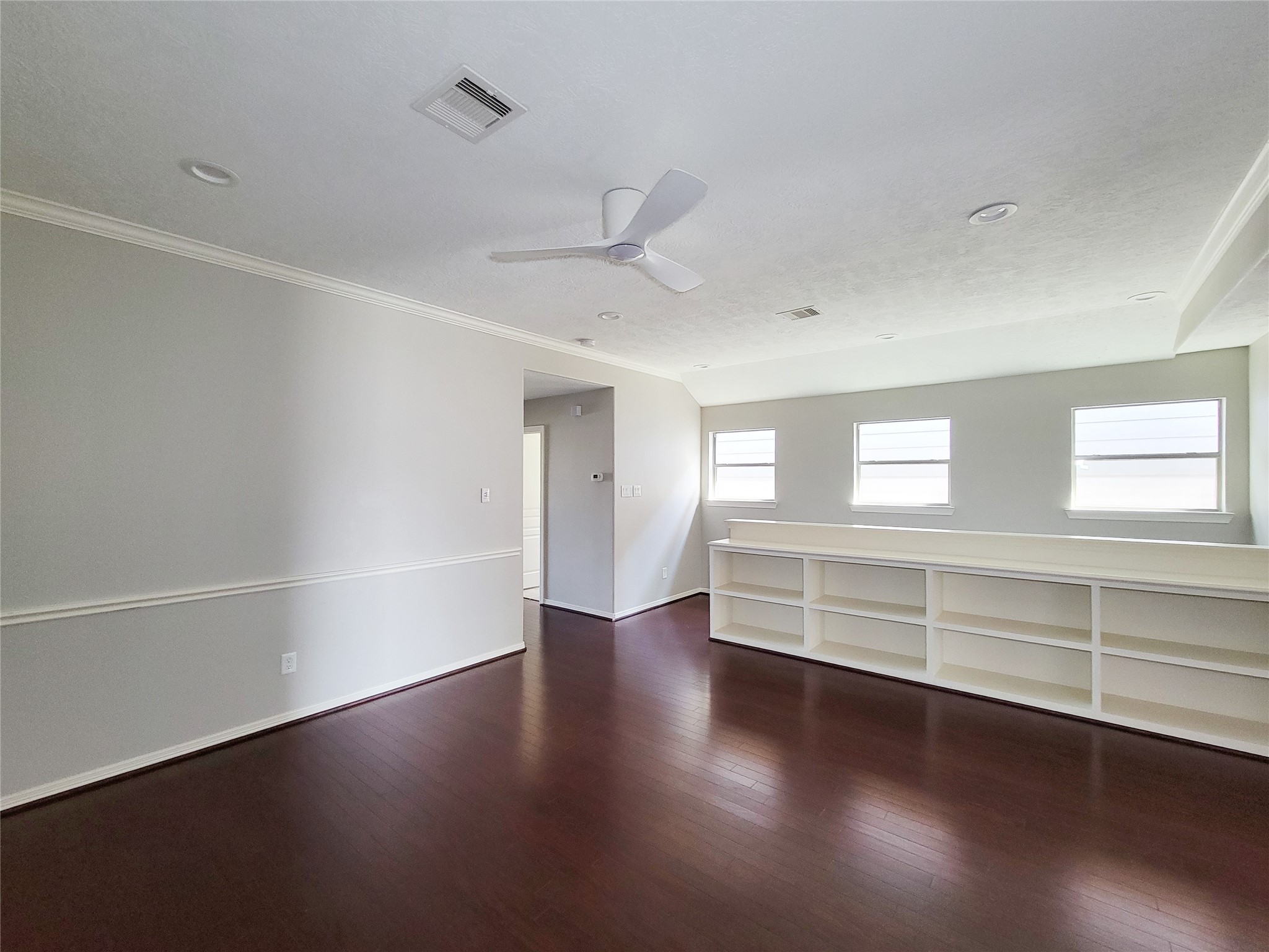 1713 W T C Jester Property Photo 25