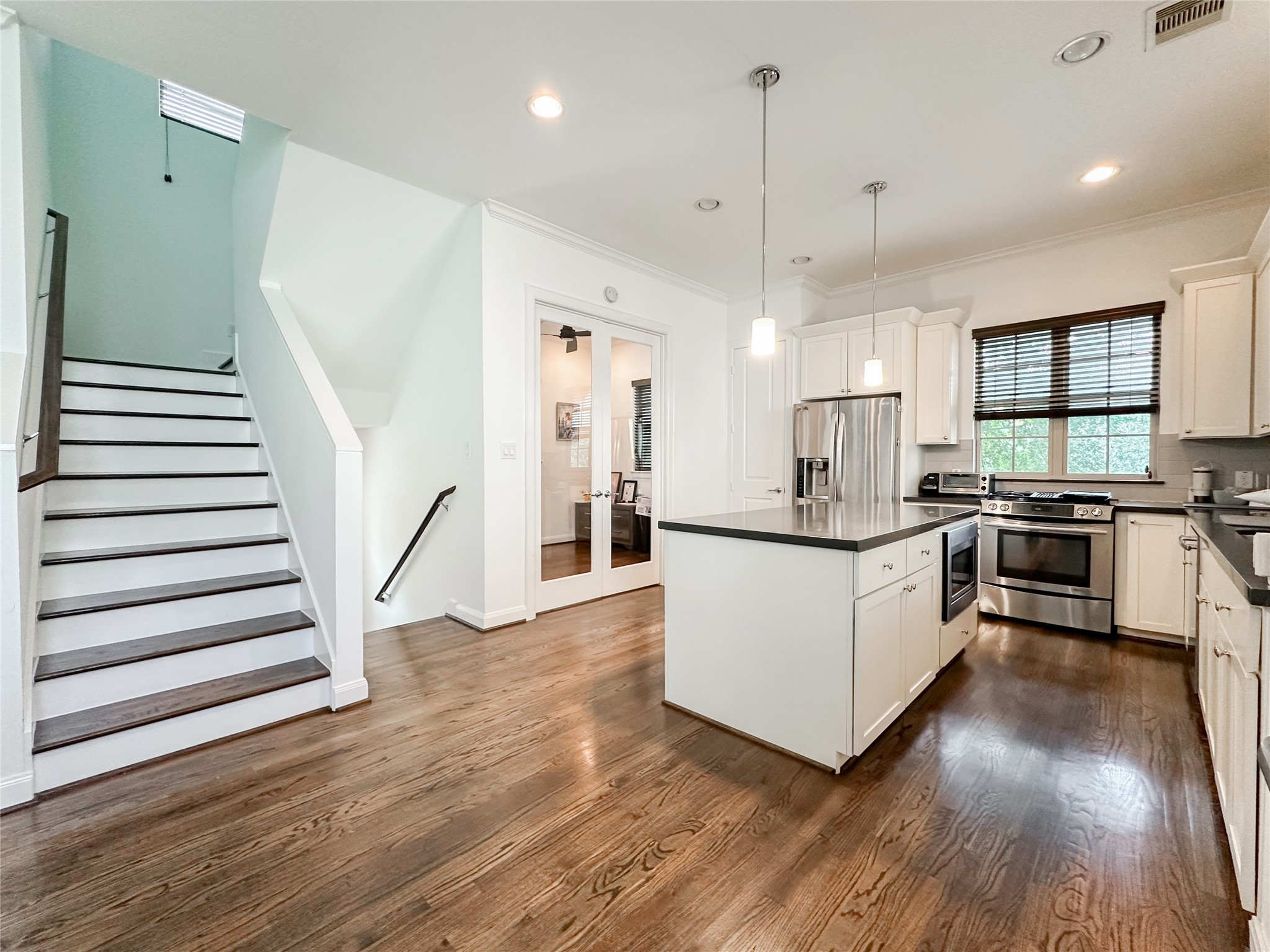 2 Hermann Park Court Property Photo 3