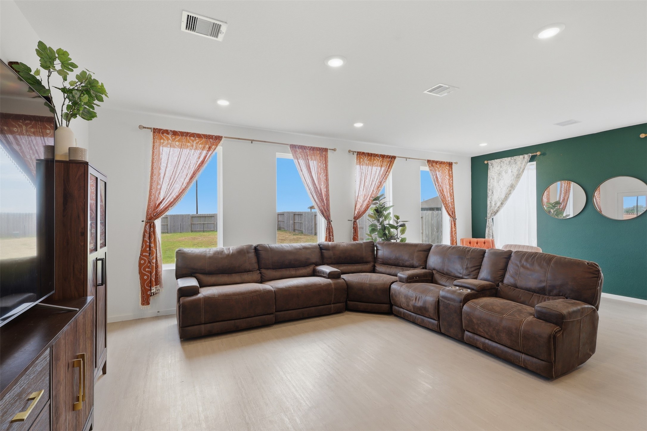 10603 Birds Nest Drive Property Photo 12