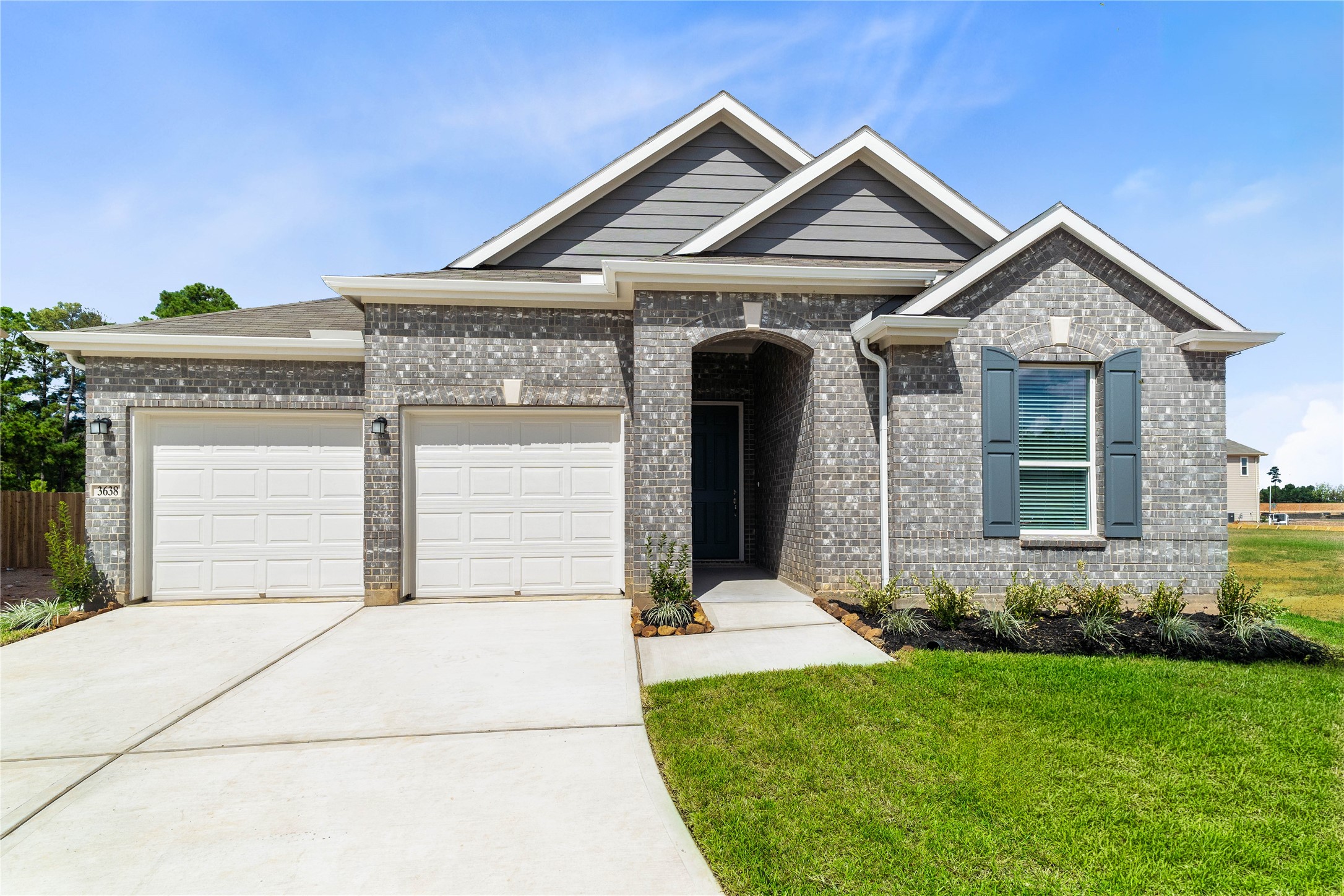 3638 Overton Lane Property Photo 1