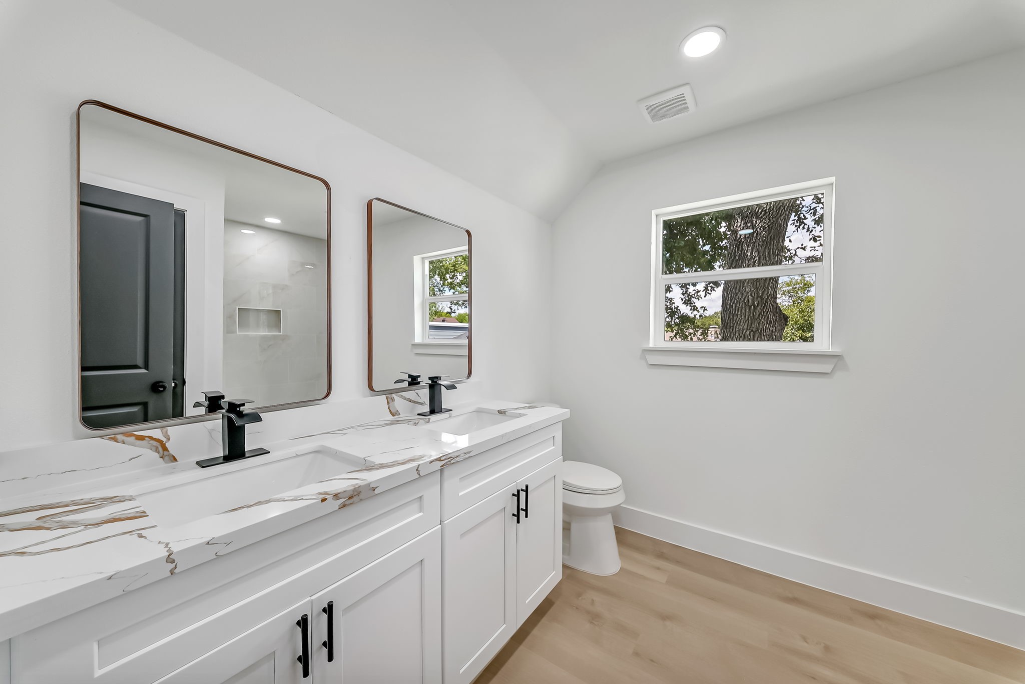 10511 Sagepine Lane Property Photo 16