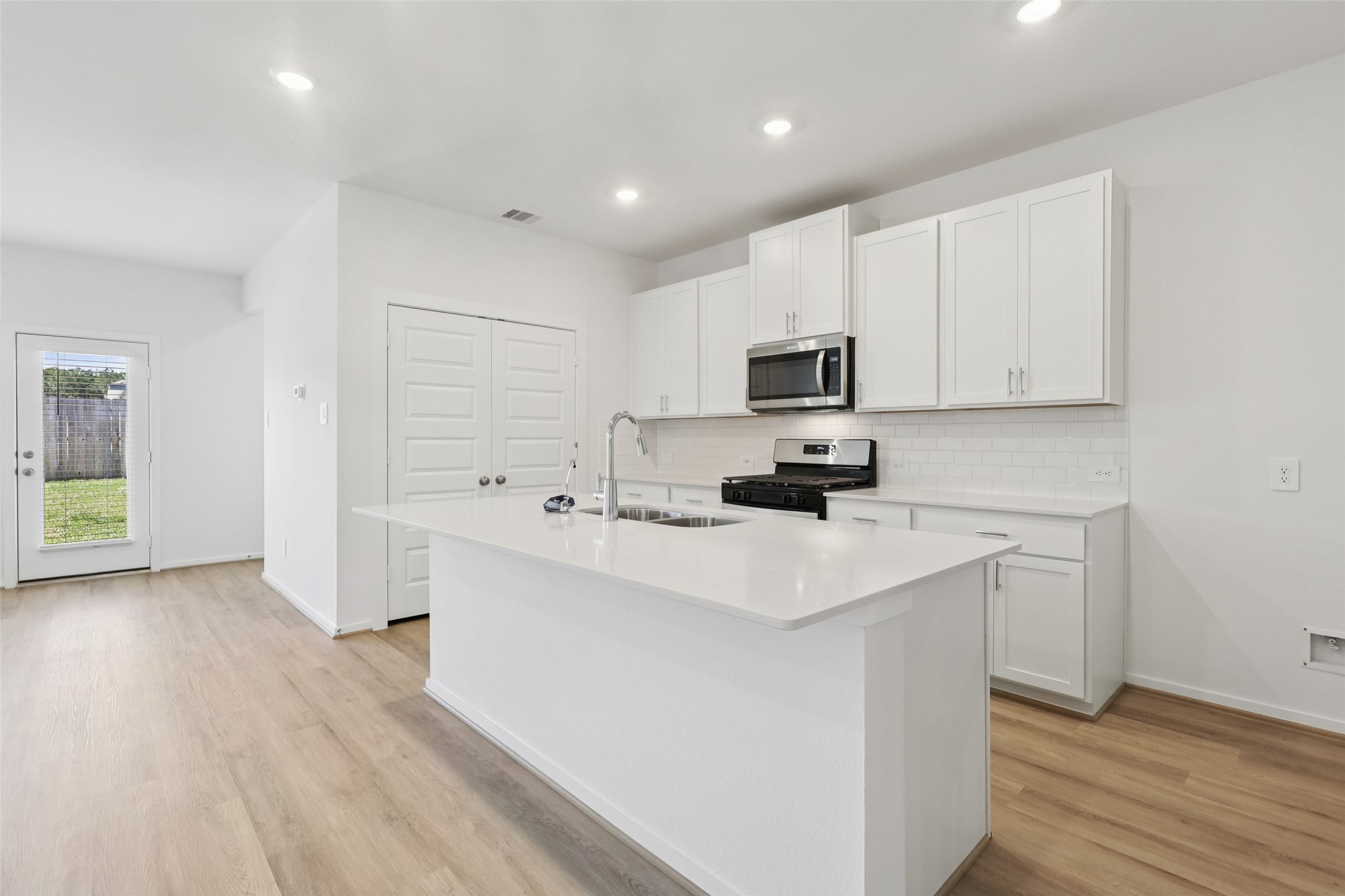 1304 Anacapa Street Property Photo 1