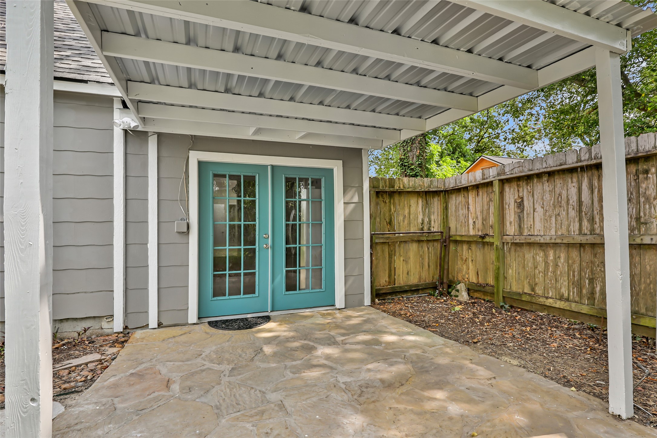 2310 Centennial Street Property Photo 5
