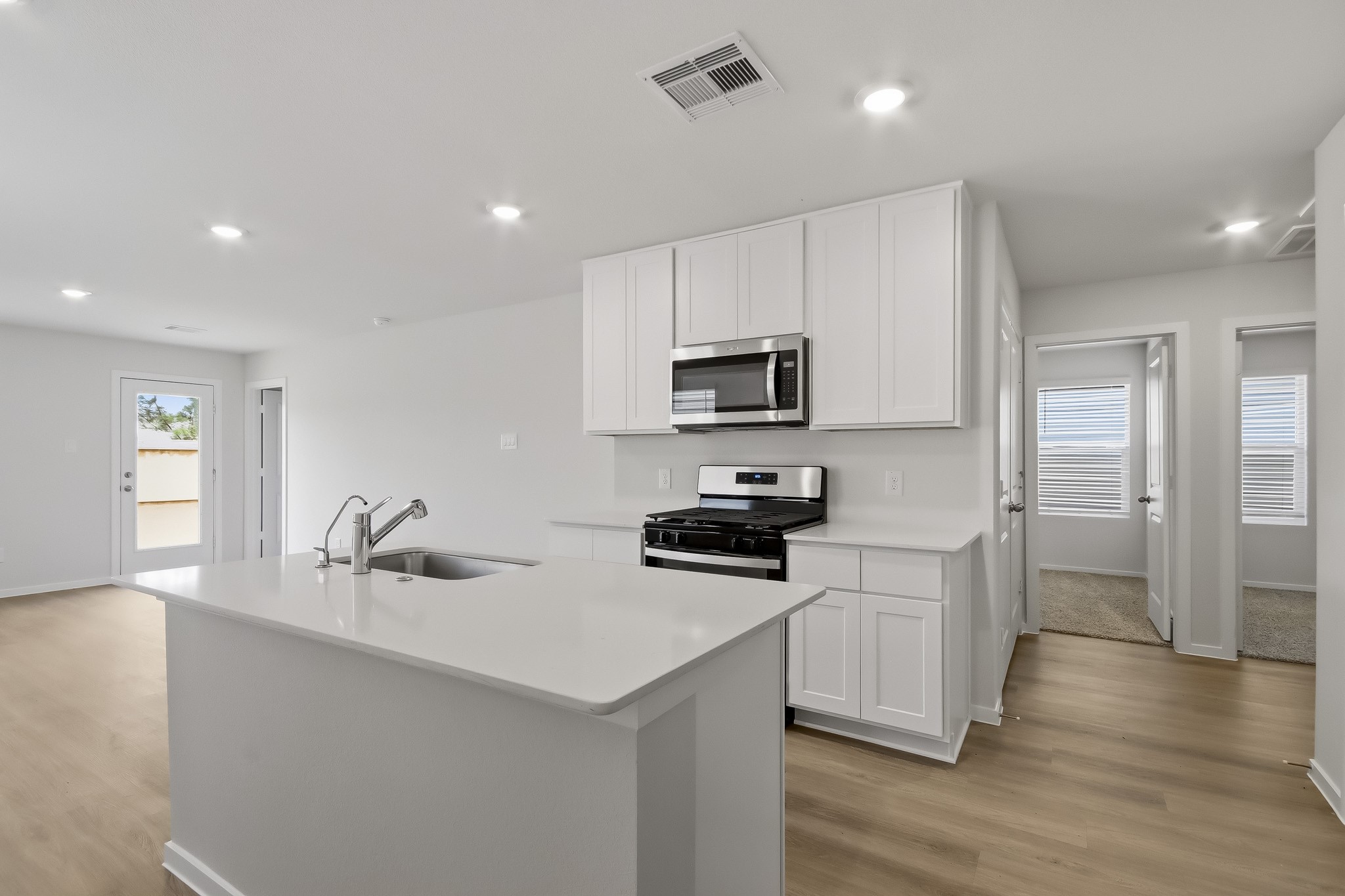 22922 Primrose Wind Property Photo 5