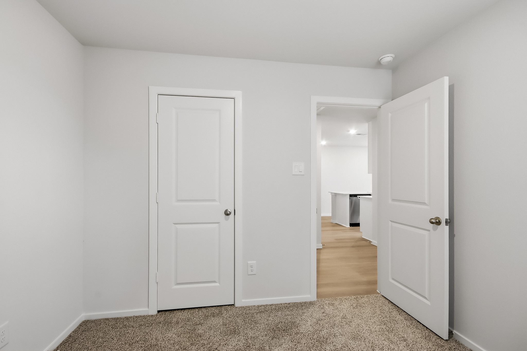 22922 Primrose Wind Property Photo 9